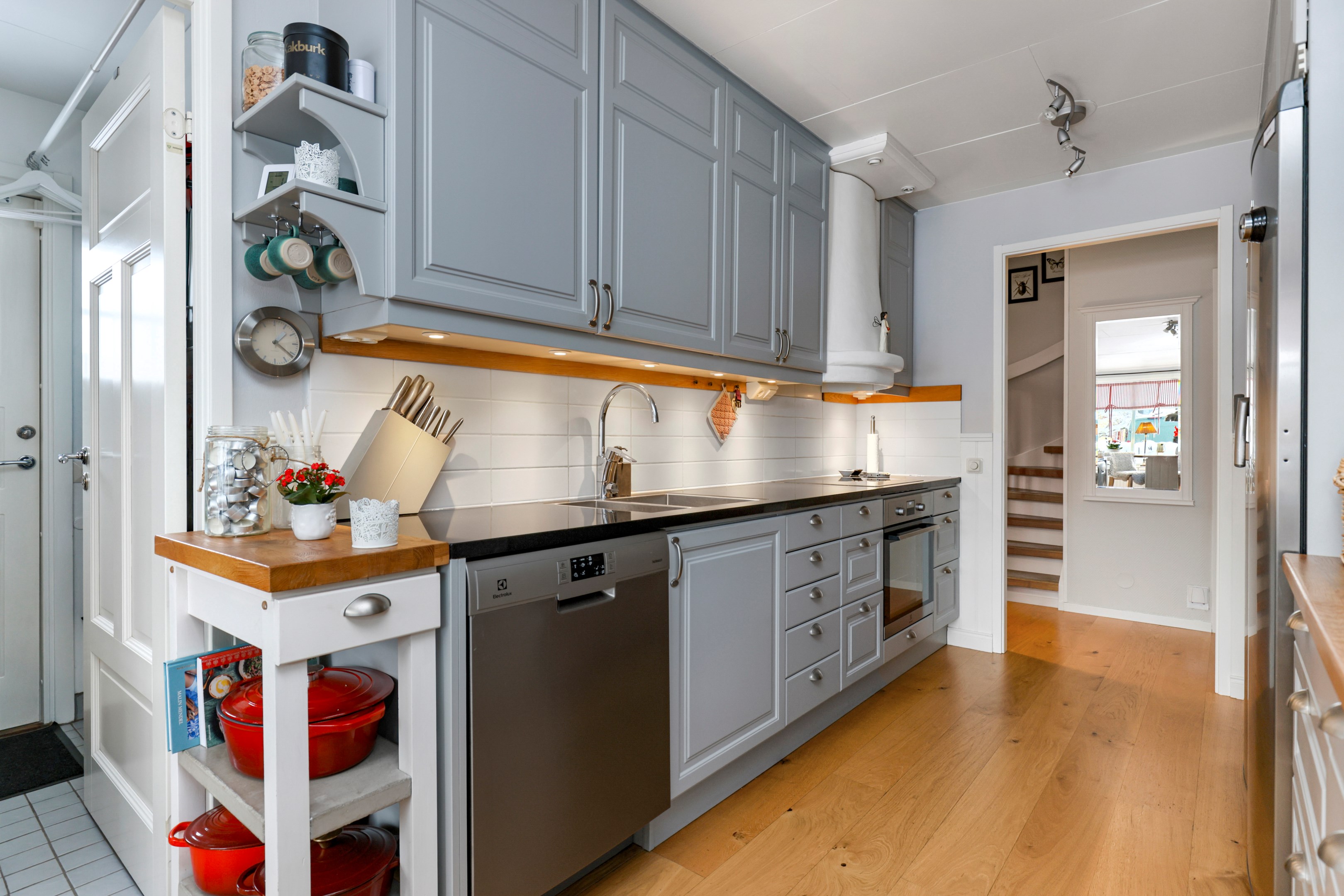 Bostadsbild från Rundvägen 45, Till salu i Alunda, Östhammar