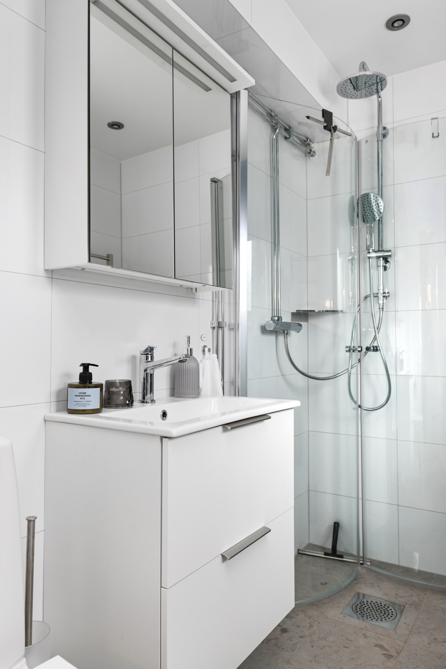 Bostadsbild från Rundvägen 45, Till salu i Alunda, Östhammar