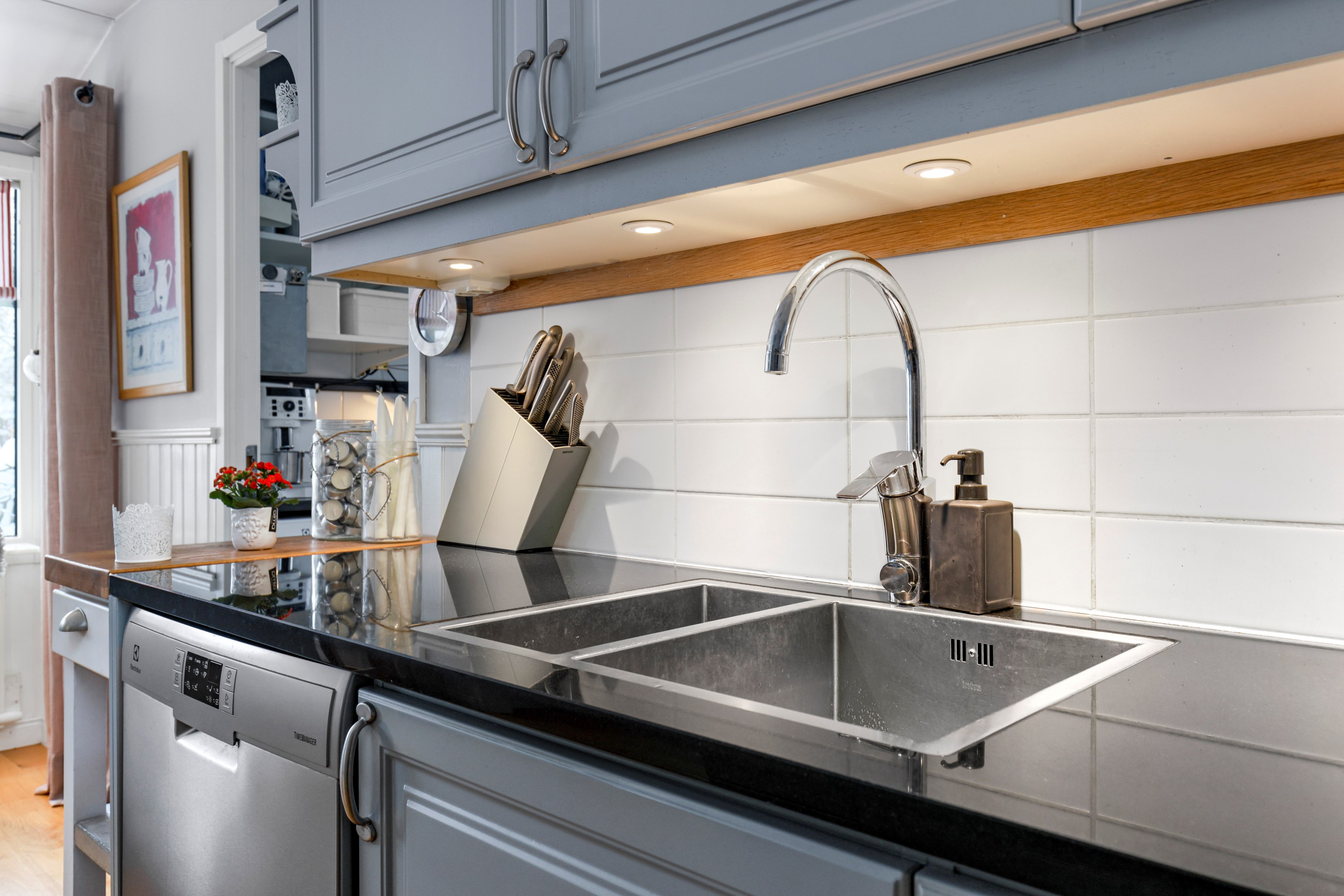 Bostadsbild från Rundvägen 45, Till salu i Alunda, Östhammar