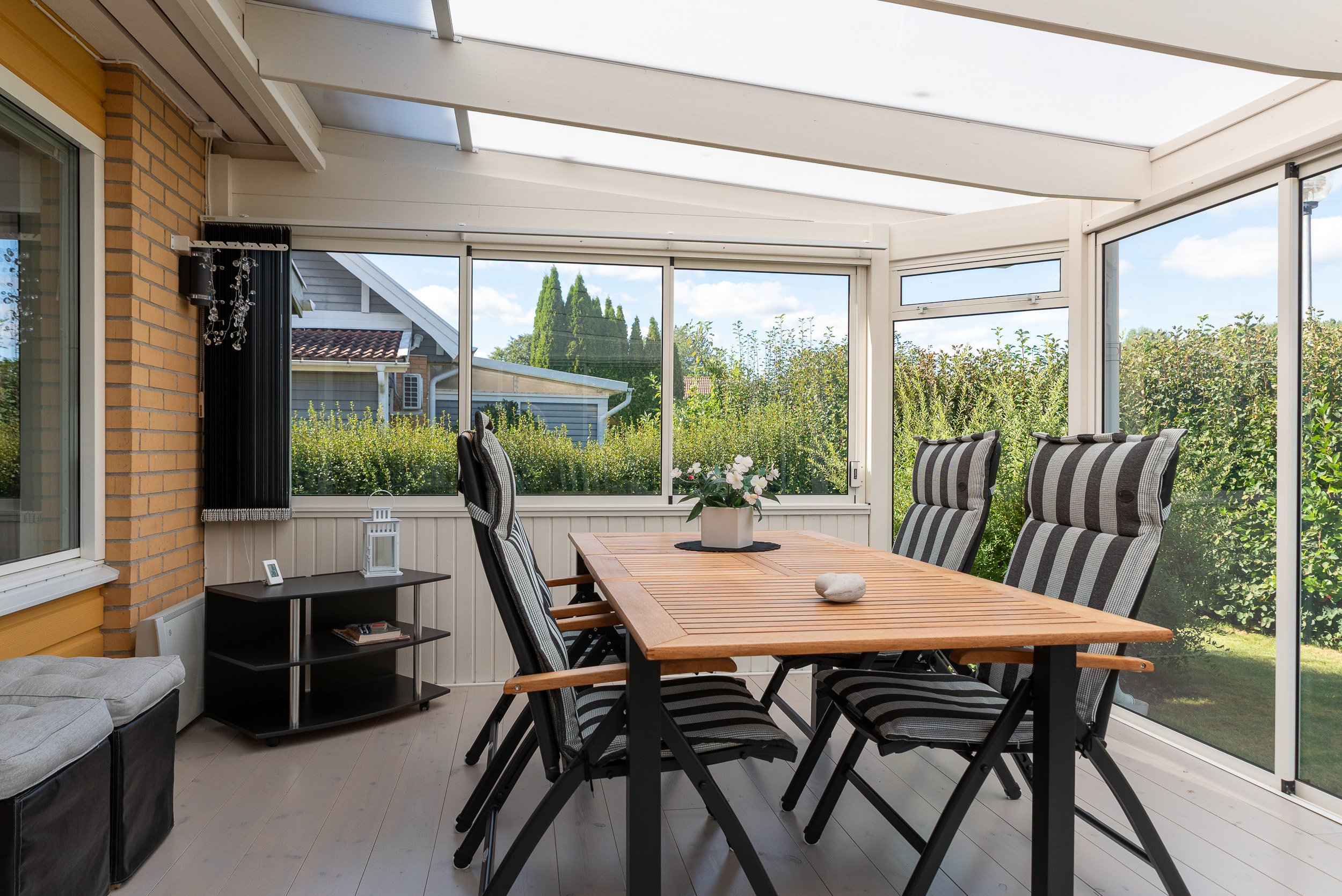 Bostadsbild från Tulpangatan 28, Såld i Gryta, Västerås