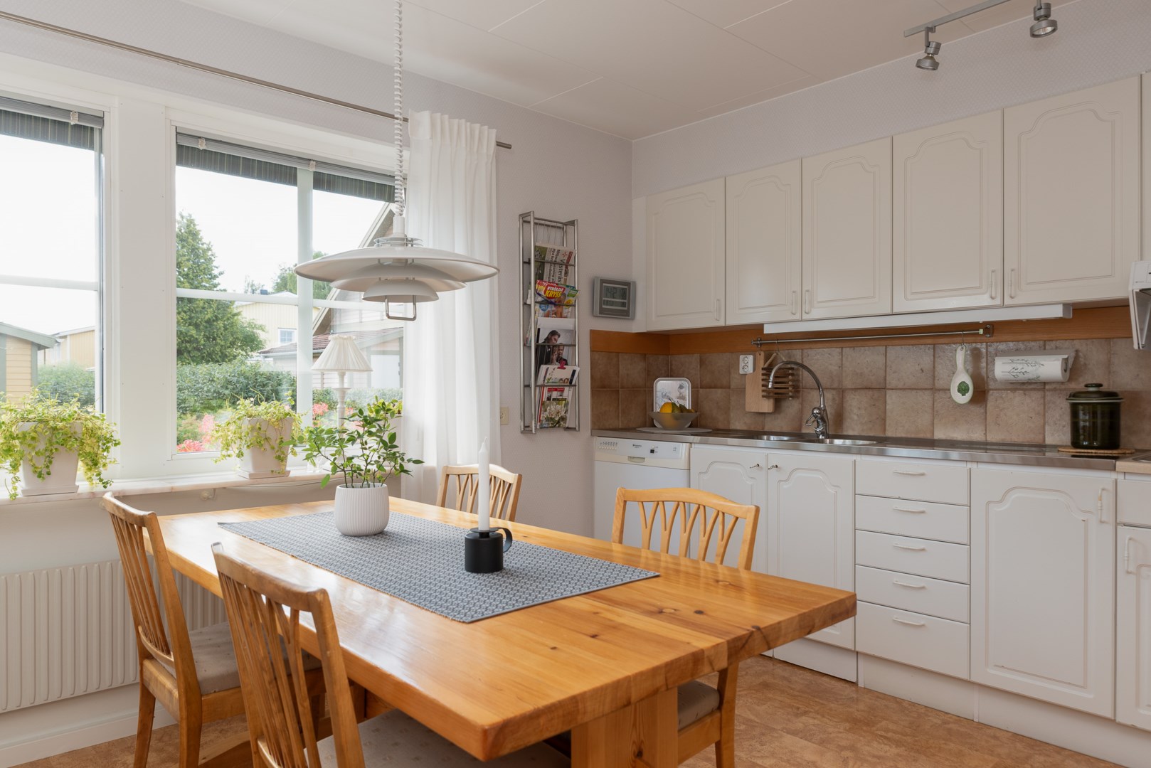 Bostadsbild från Tulpangatan 28, Såld i Gryta, Västerås