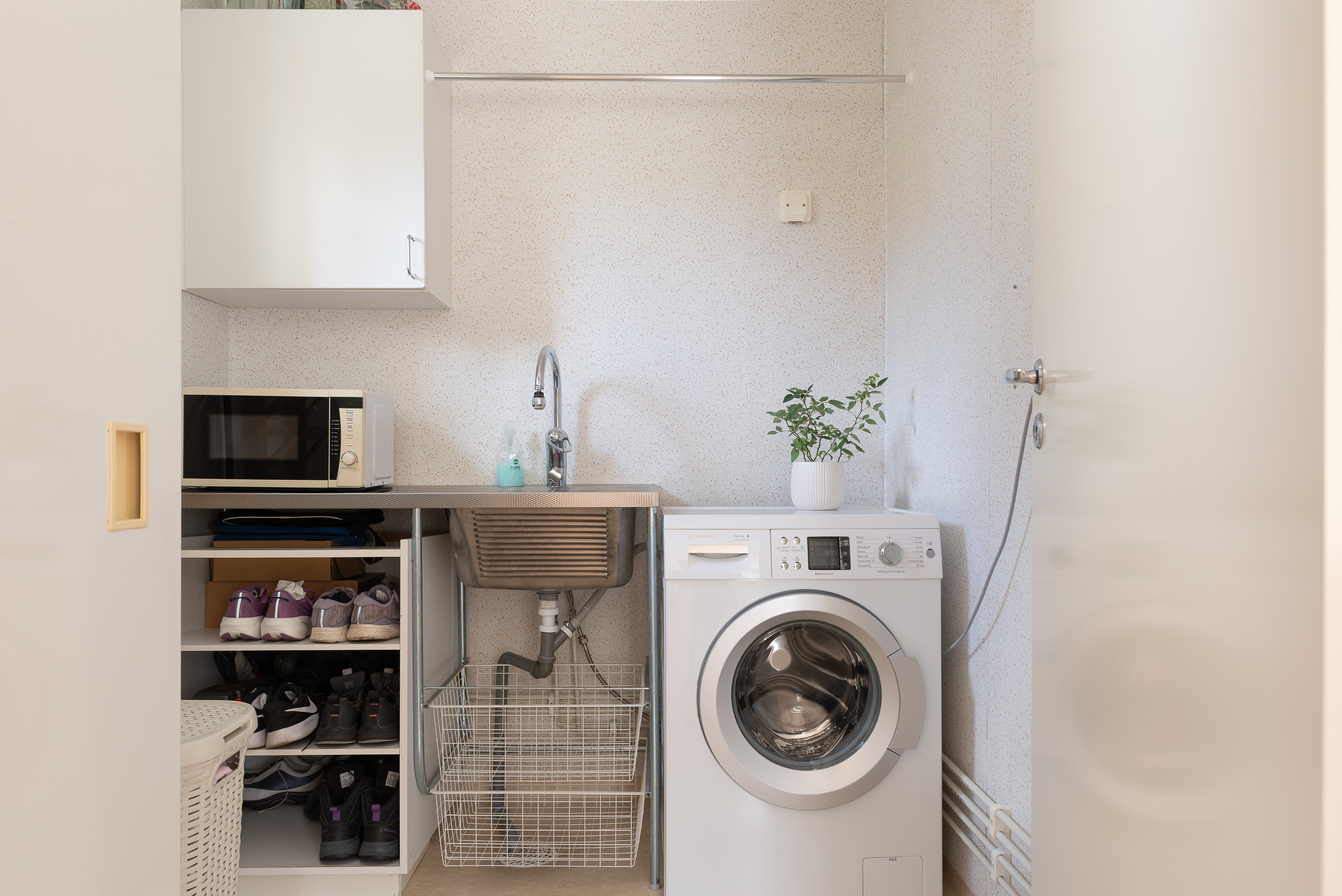 Bostadsbild från Tulpangatan 28, Såld i Gryta, Västerås