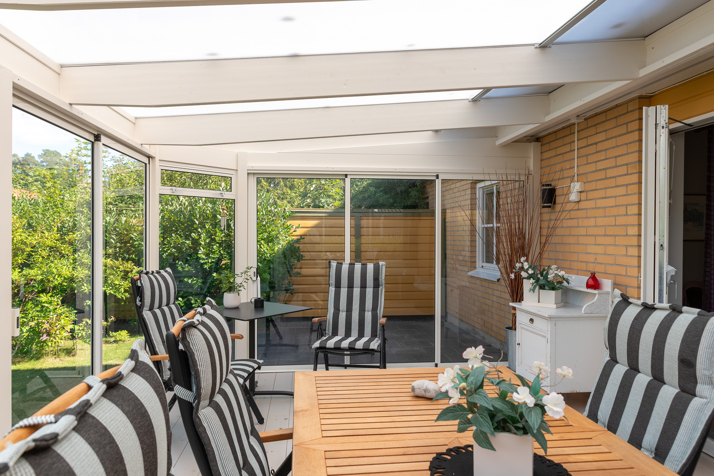 Bostadsbild från Tulpangatan 28, Såld i Gryta, Västerås