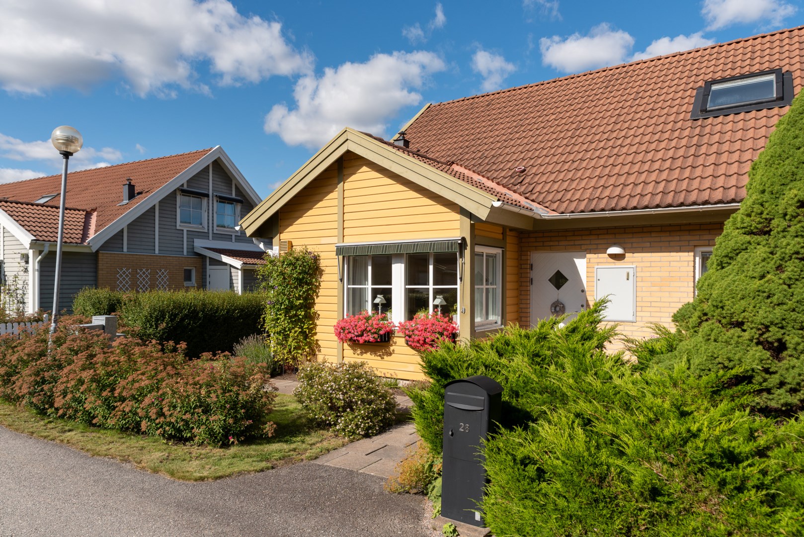 Bostadsbild från Tulpangatan 28, Såld i Gryta, Västerås