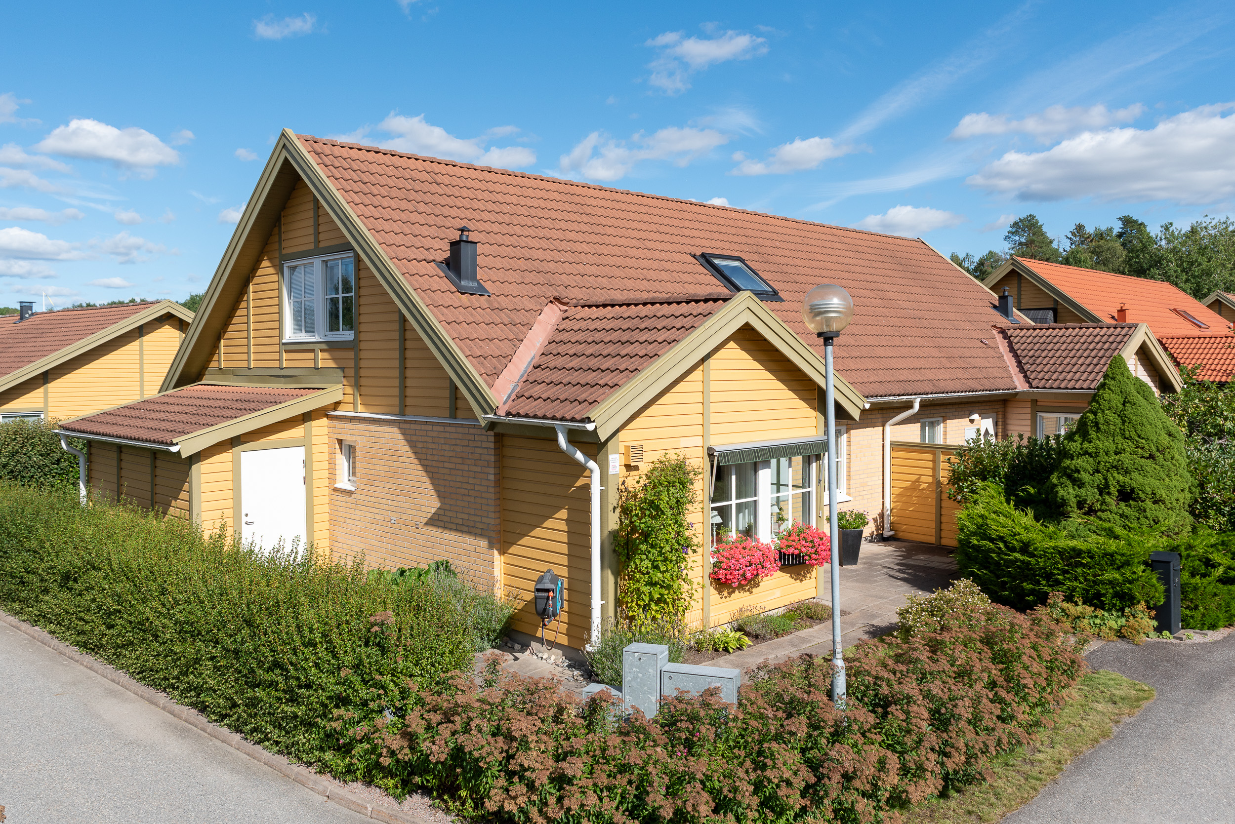 Bostadsbild från Tulpangatan 28, Såld i Gryta, Västerås