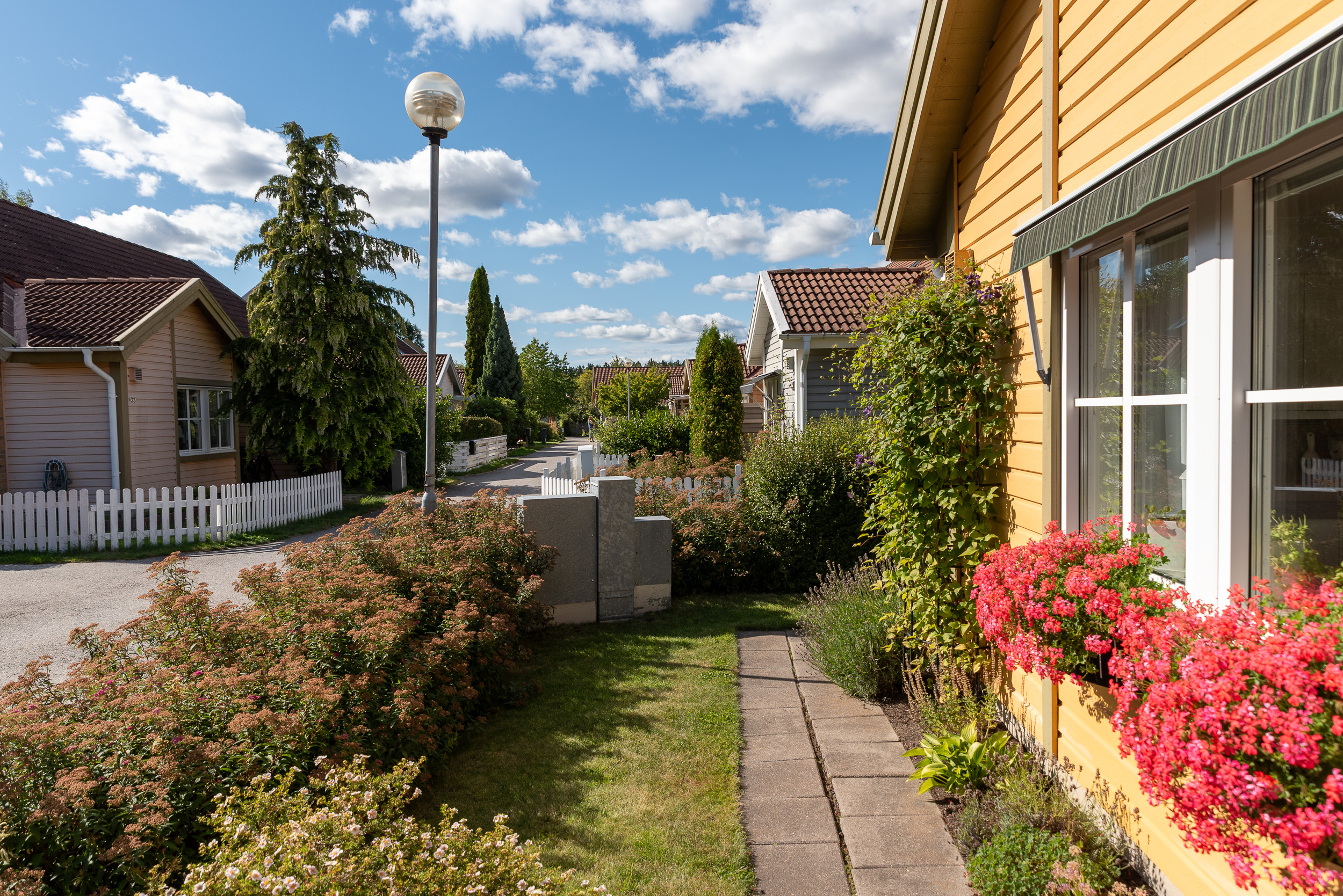 Bostadsbild från Tulpangatan 28, Såld i Gryta, Västerås