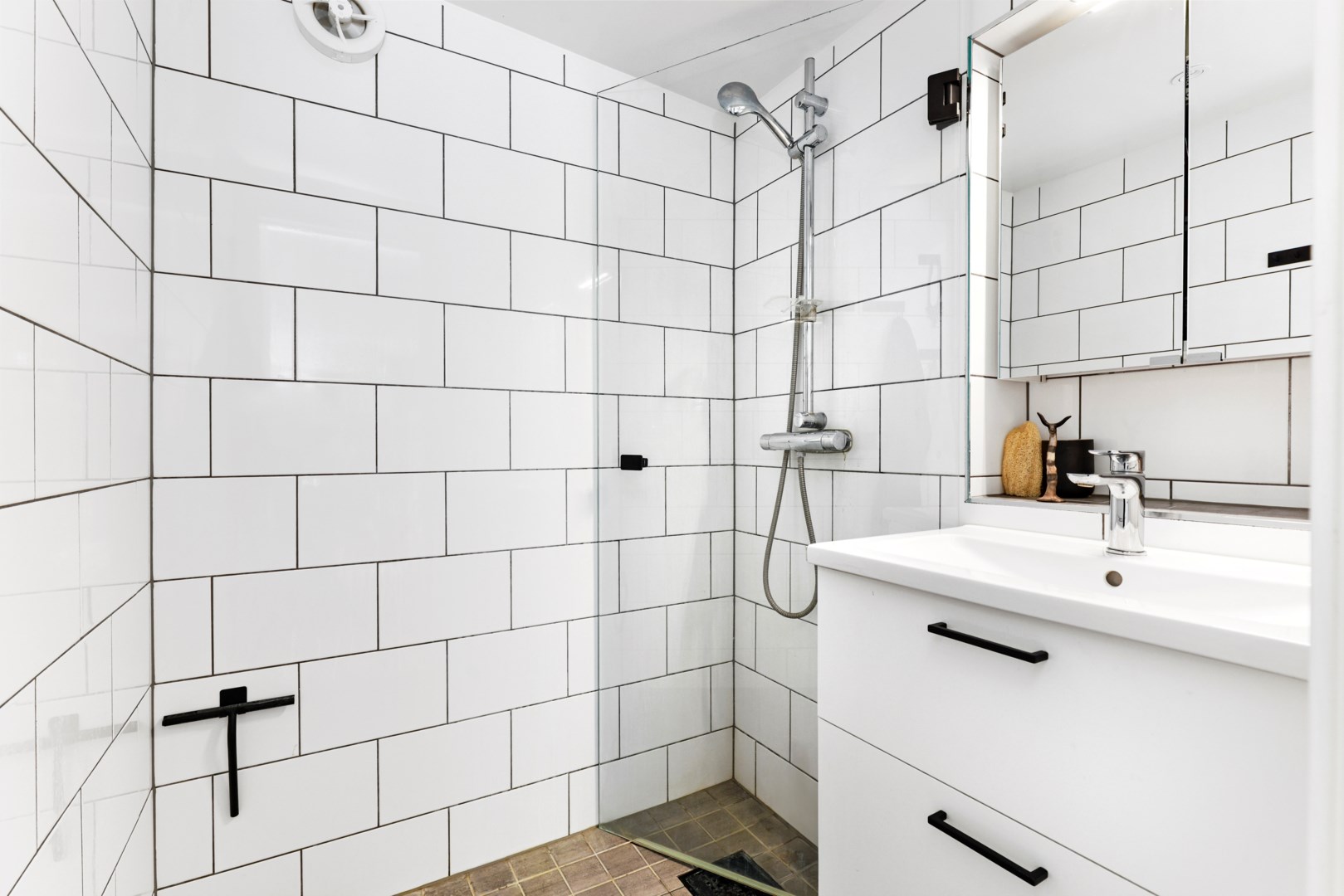 Bostadsbild från Skeppshusvägen 18, Såld i Öregrund, Östhammar