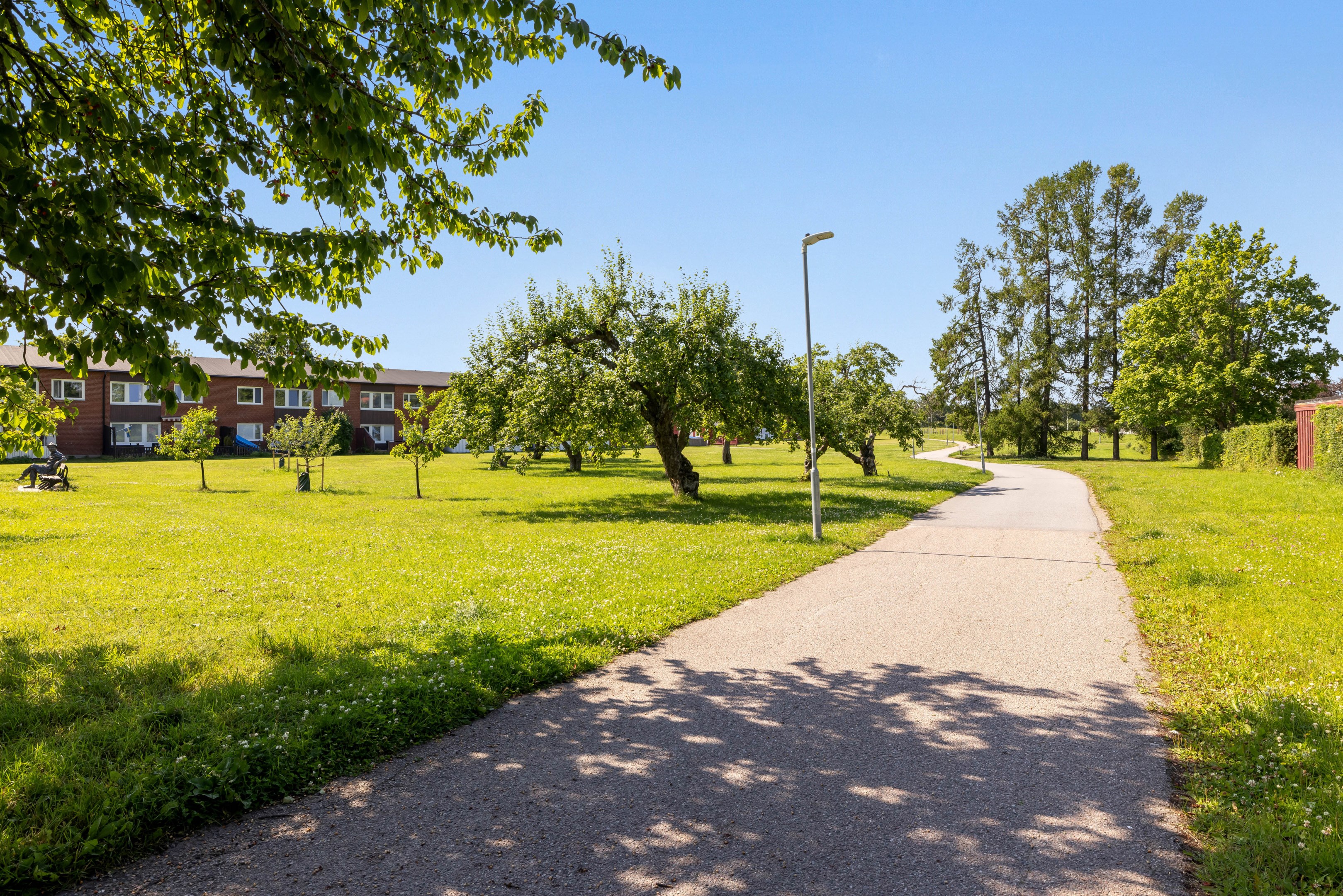 Bostadsbild från Jordgubbsgatan 26, Såld i Årsta, Uppsala