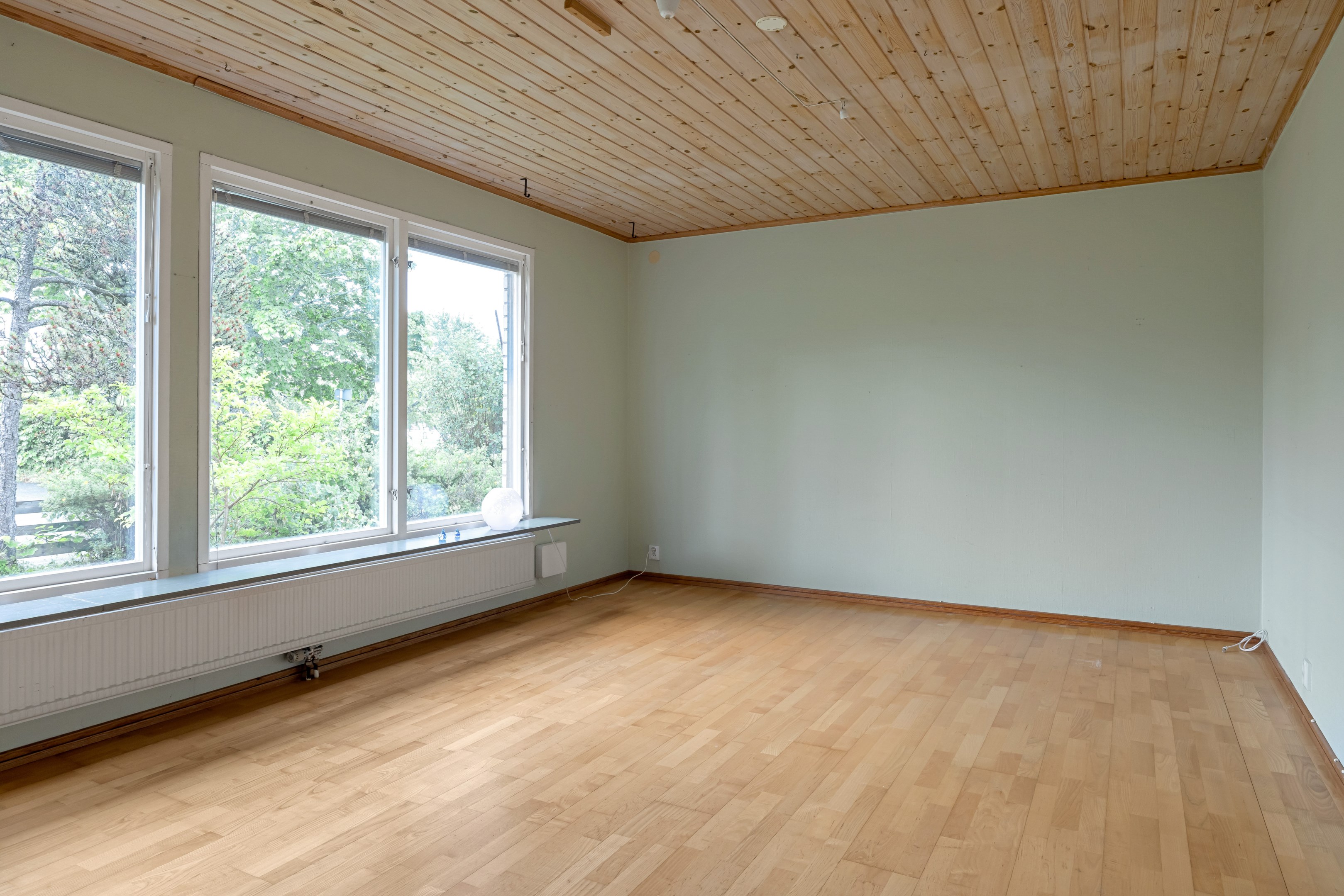 Bostadsbild från Jordgubbsgatan 26, Såld i Årsta, Uppsala