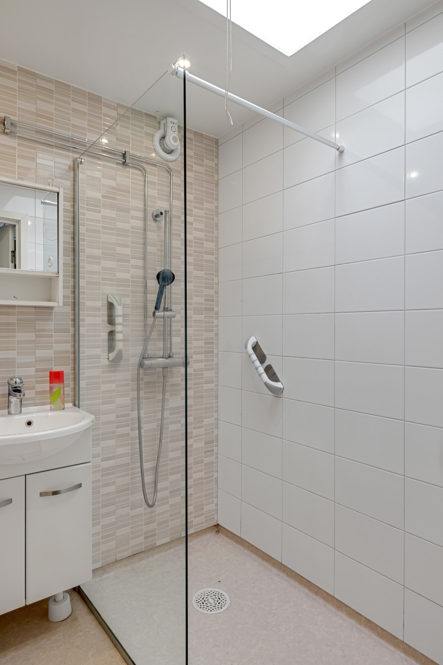 Bostadsbild från Jordgubbsgatan 26, Såld i Årsta, Uppsala