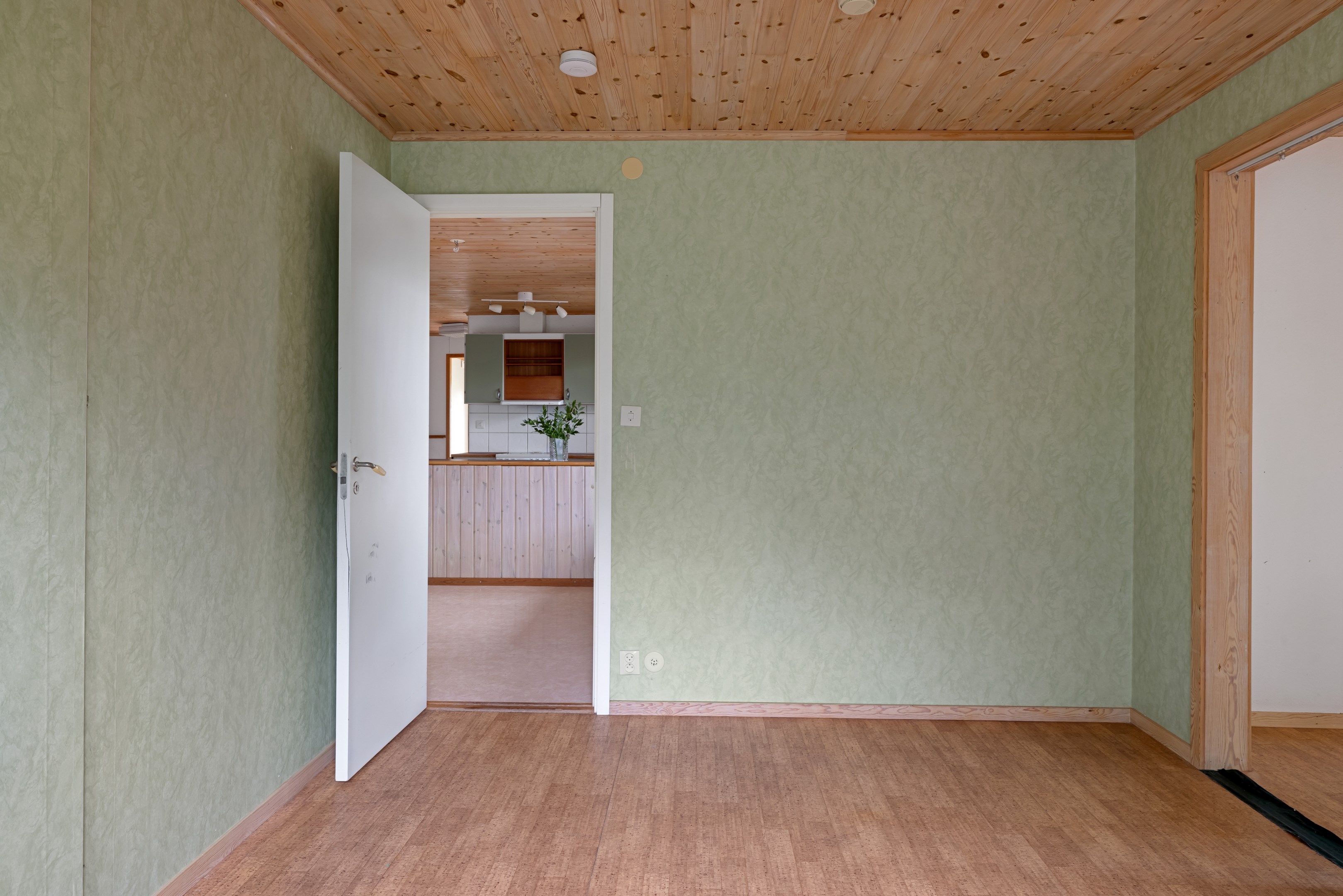 Bostadsbild från Jordgubbsgatan 26, Såld i Årsta, Uppsala