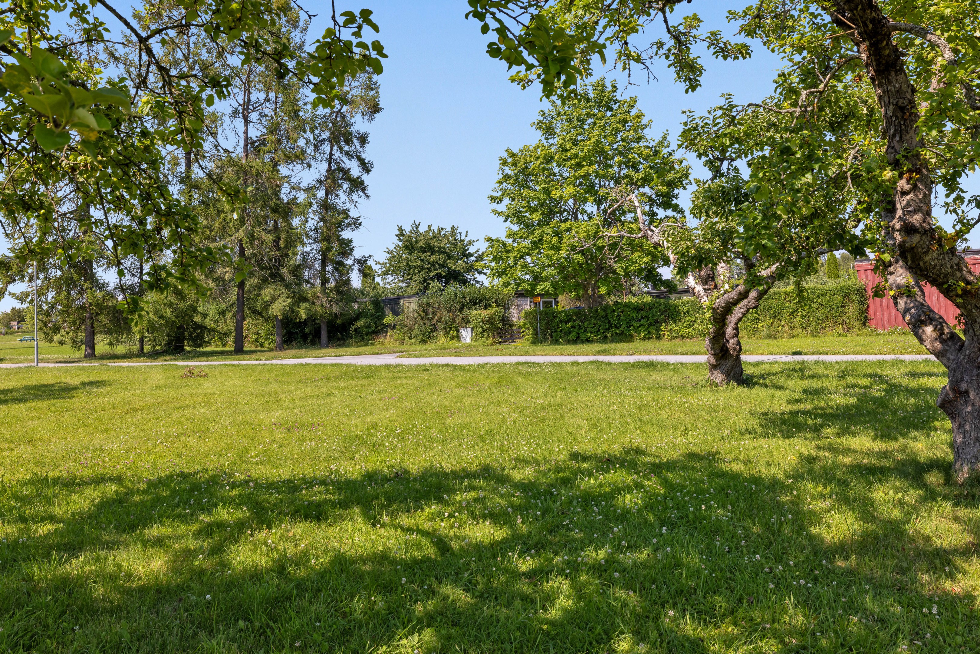 Bostadsbild från Jordgubbsgatan 26, Såld i Årsta, Uppsala