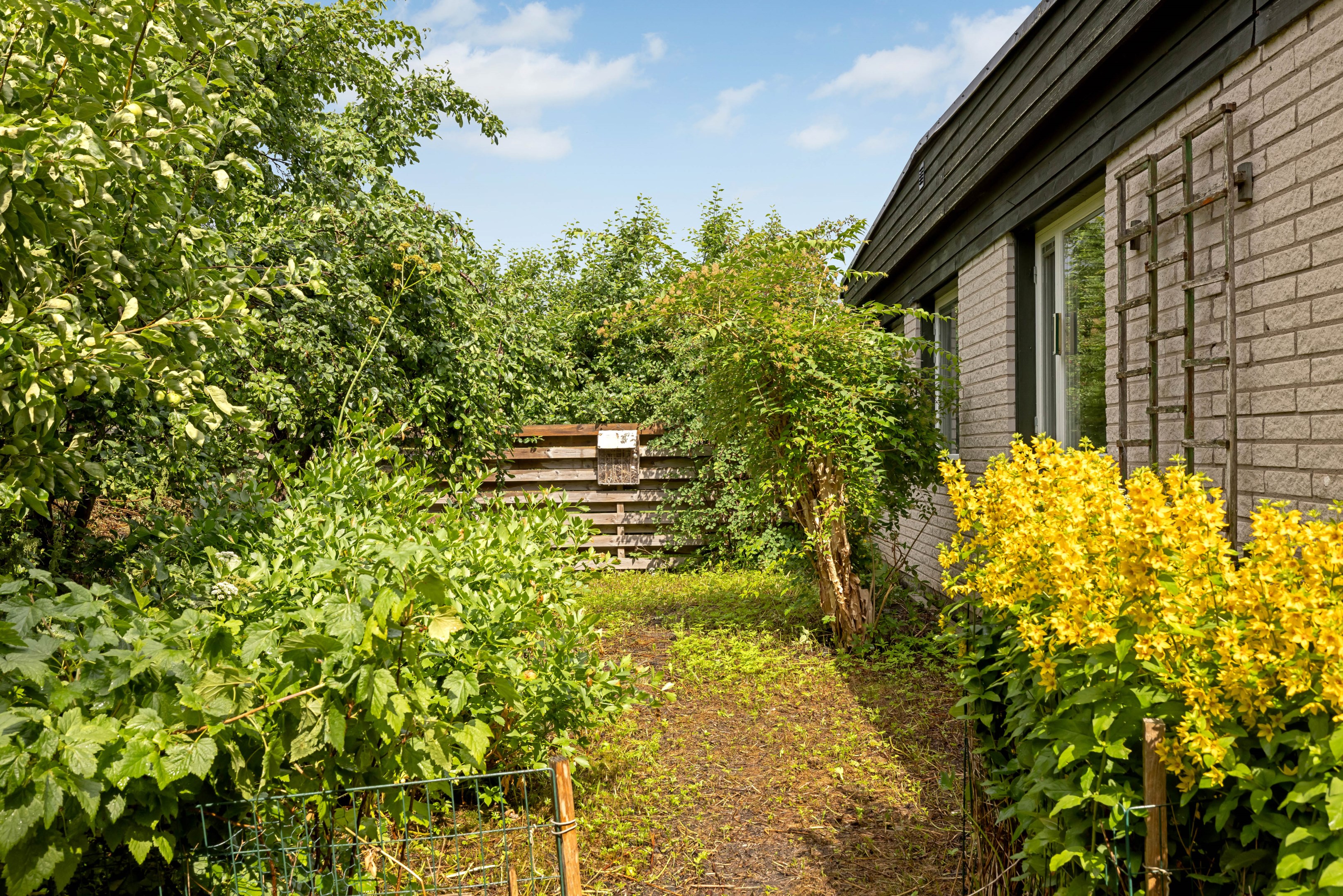 Bostadsbild från Jordgubbsgatan 26, Såld i Årsta, Uppsala