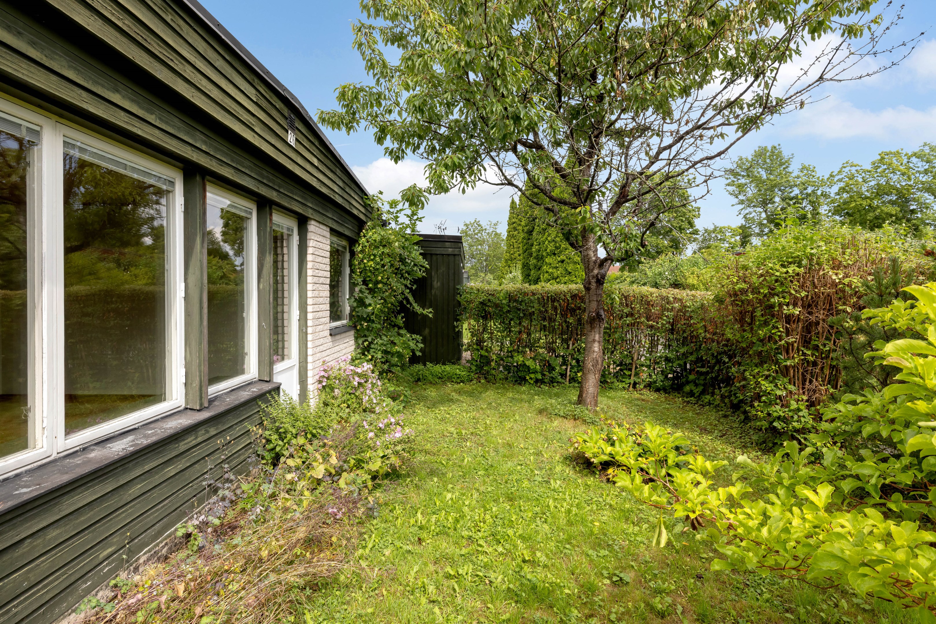 Bostadsbild från Jordgubbsgatan 26, Såld i Årsta, Uppsala