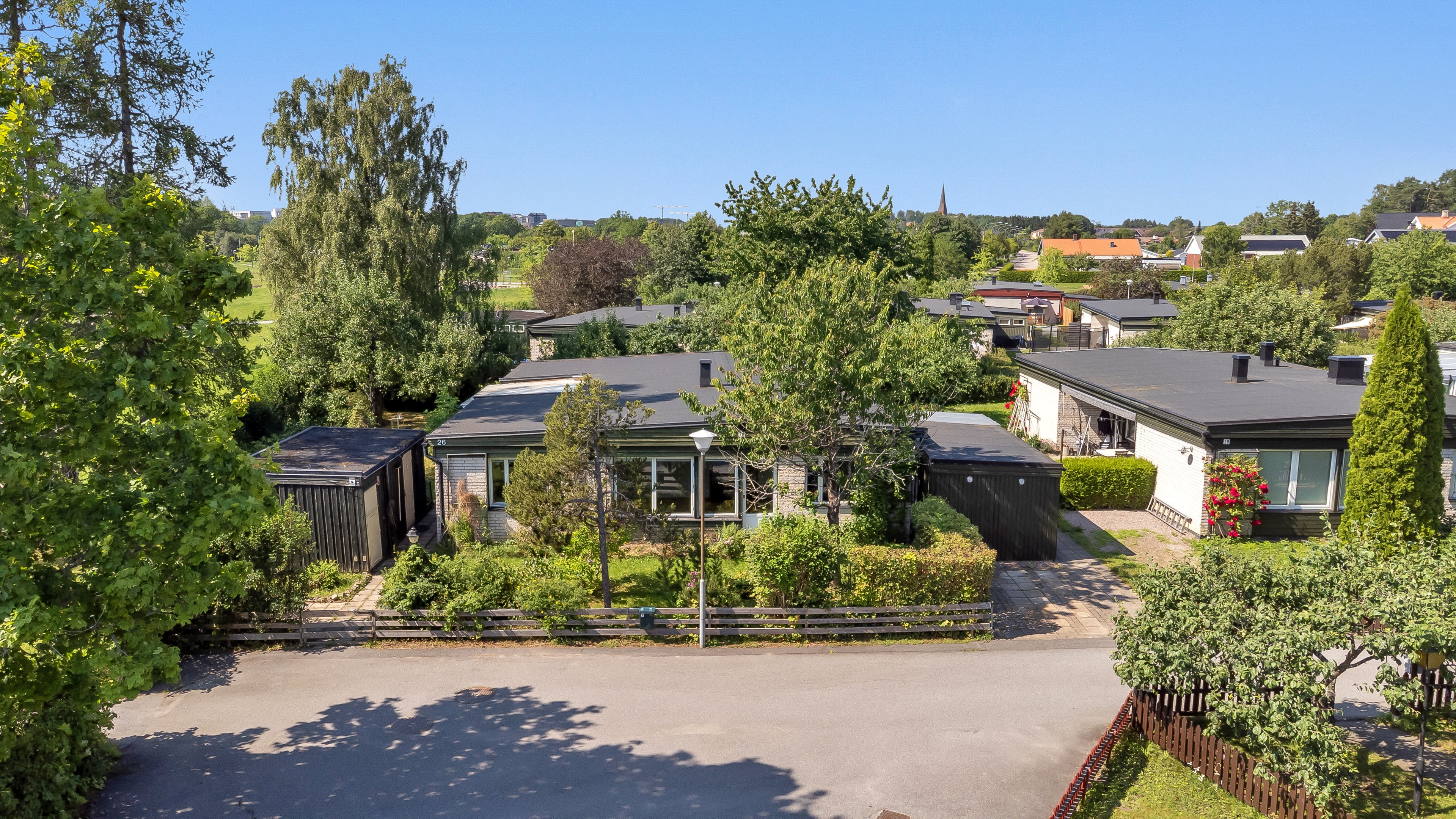 Bostadsbild från Jordgubbsgatan 26, Såld i Årsta, Uppsala