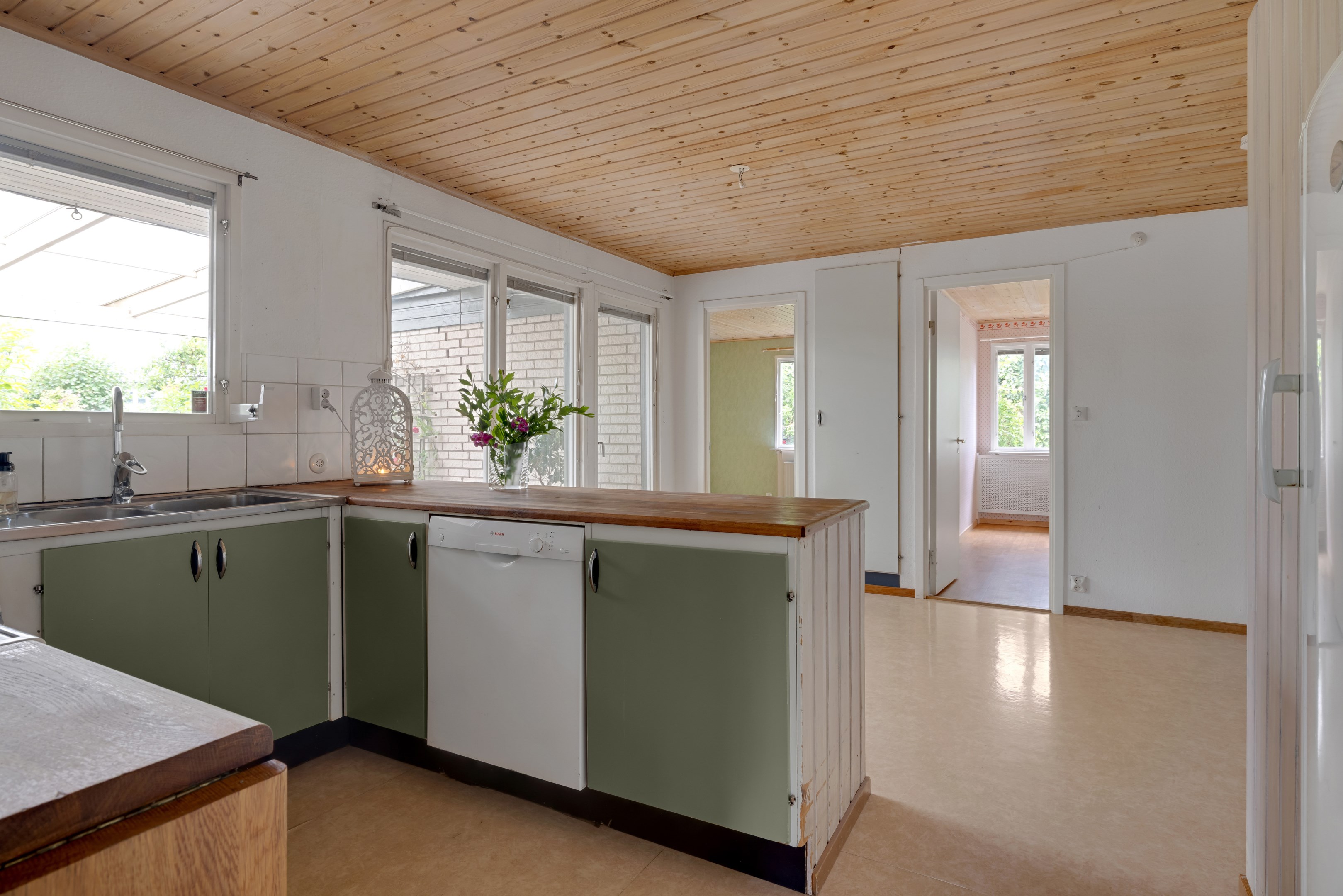 Bostadsbild från Jordgubbsgatan 26, Såld i Årsta, Uppsala