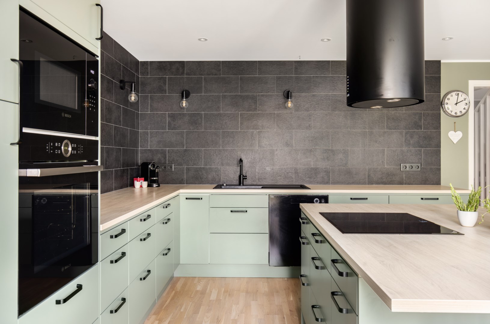 Bostadsbild från Knalleborgsvägen 5D, Såld i Ekerö, Ekerö