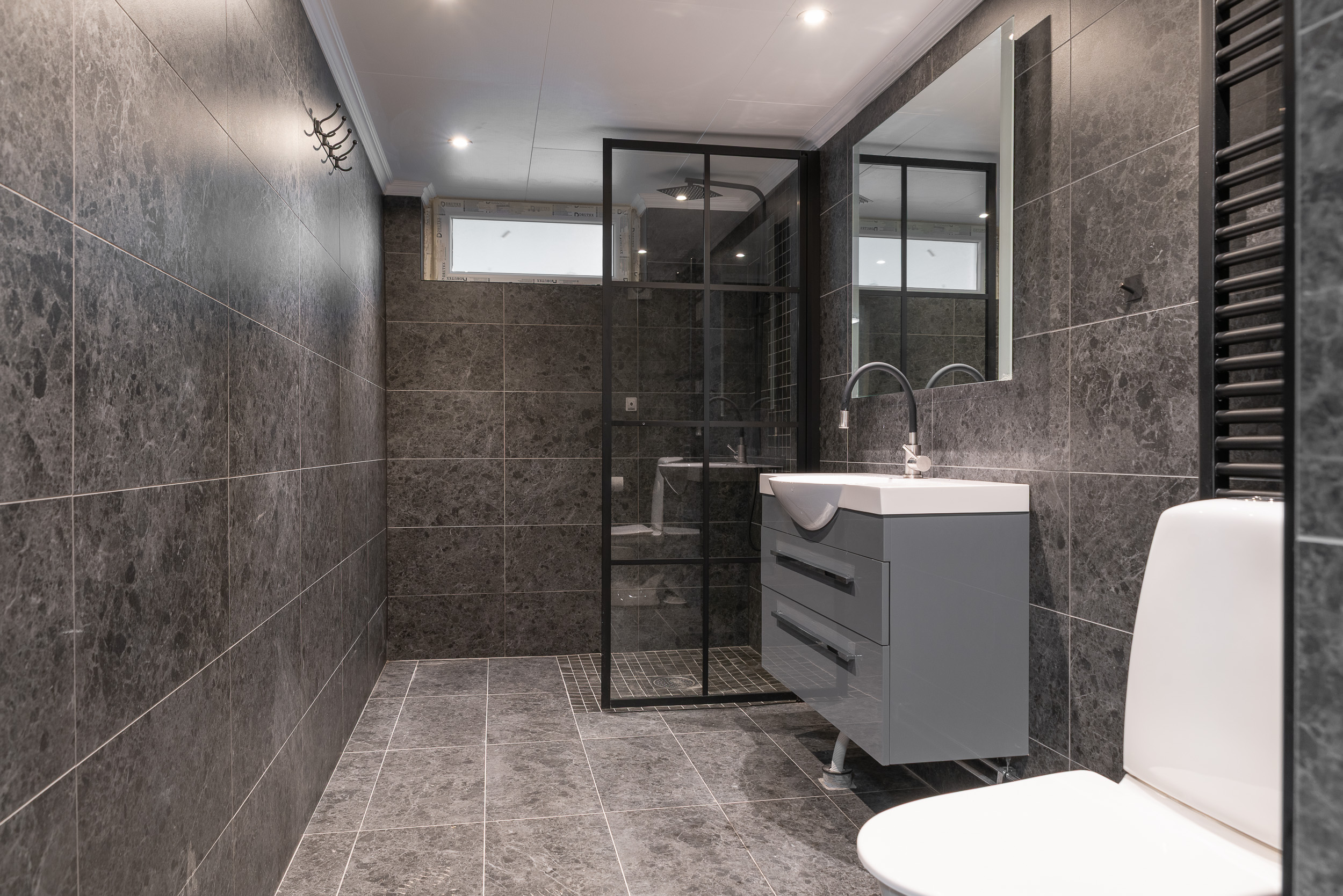 Bostadsbild från Östergatan 26, Till salu i Surahammar, Surahammar