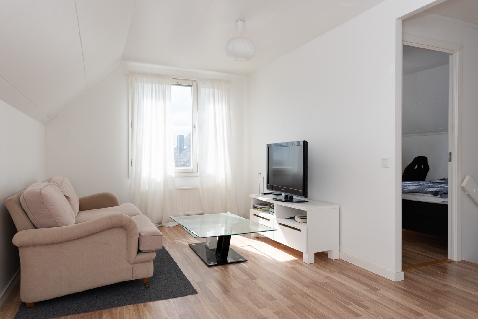 Bostadsbild från Skördegatan 6, Till salu i Hammarby, Västerås