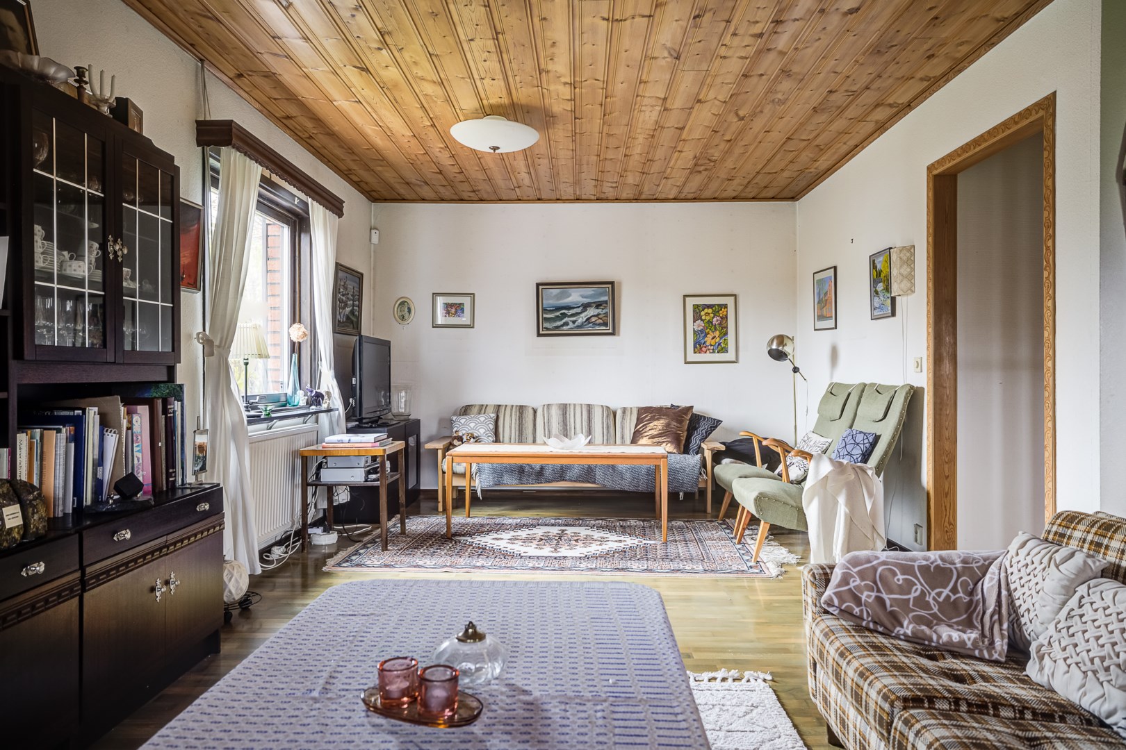 Bostadsbild från Roskarlsvägen 1, Till salu i Sunnersta, Uppsala