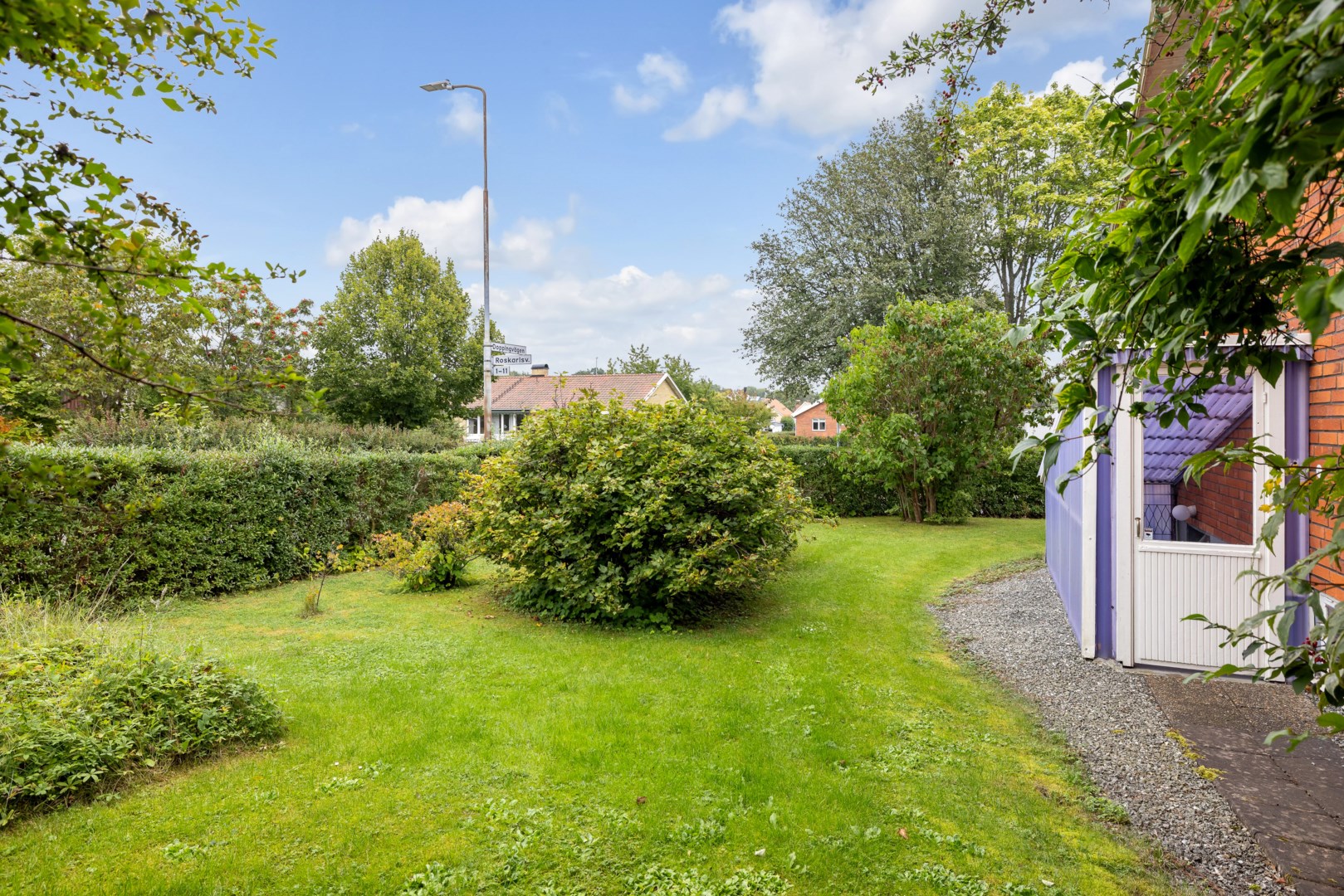 Bostadsbild från Roskarlsvägen 1, Till salu i Sunnersta, Uppsala