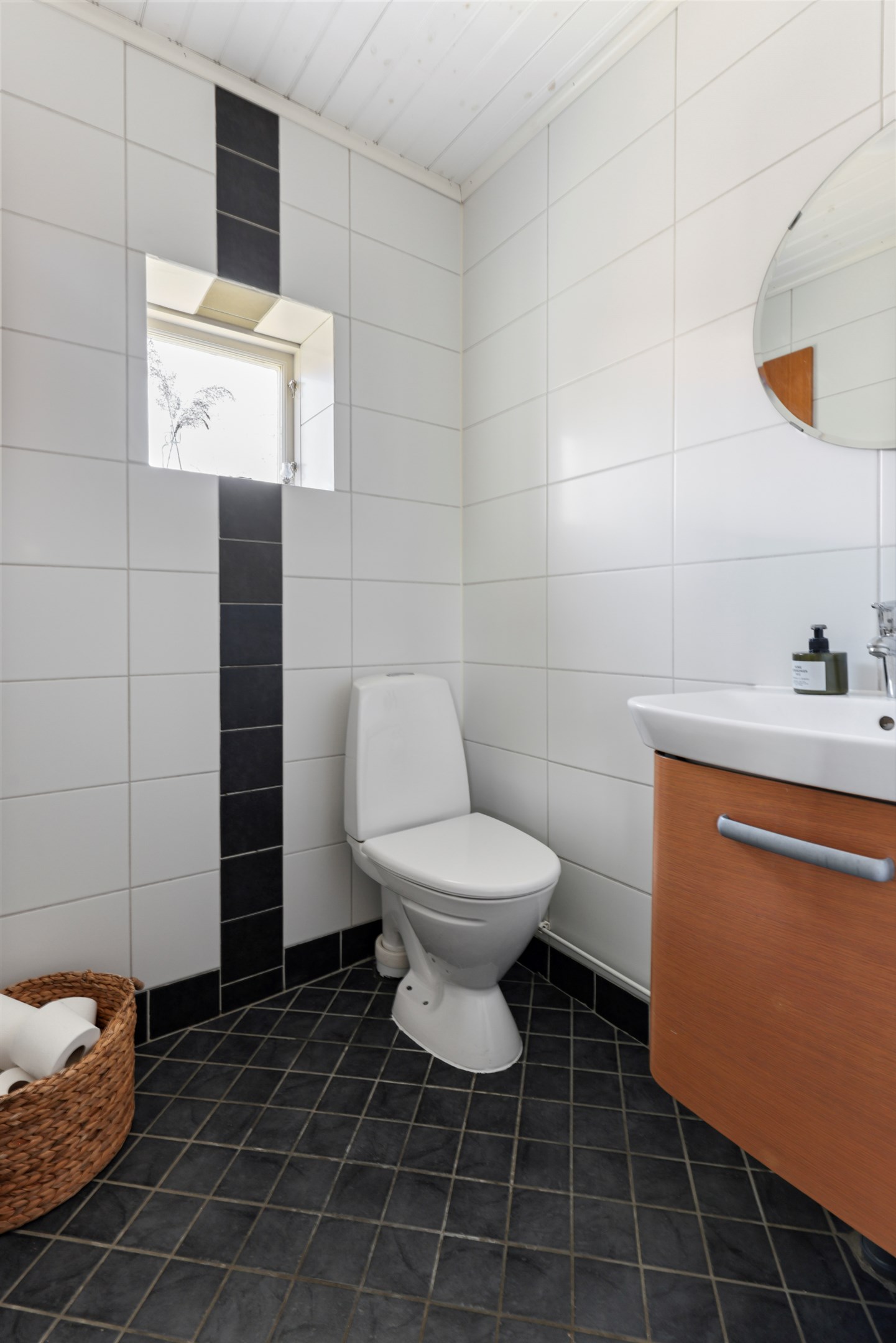 Bostadsbild från Ovanby 103, Till salu i Alunda, Östhammar