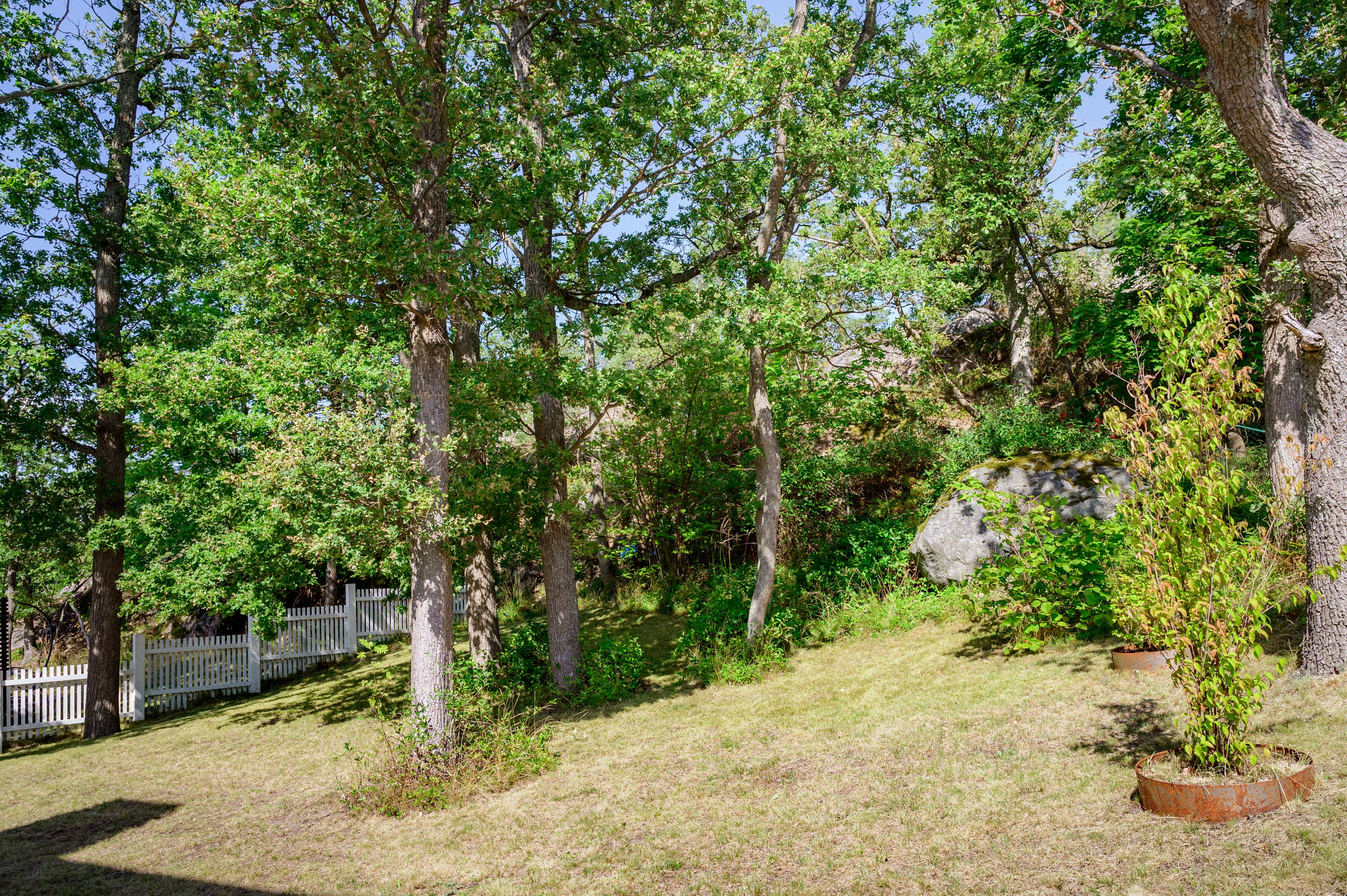 Bostadsbild från Ekdungevägen 33, Såld i Skuru, Nacka