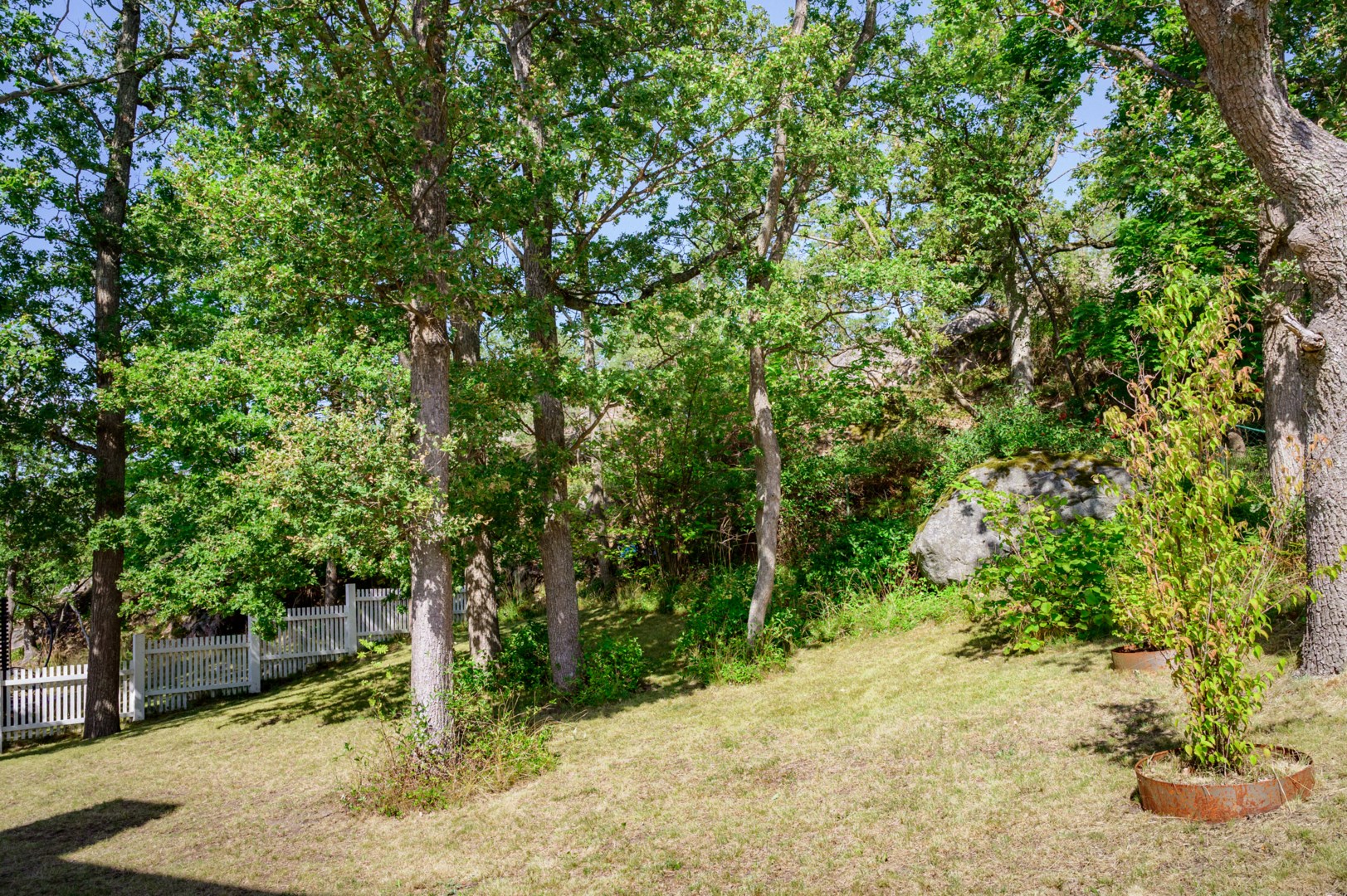 Bostadsbild från Ekdungevägen 33, Såld i Skuru, Nacka