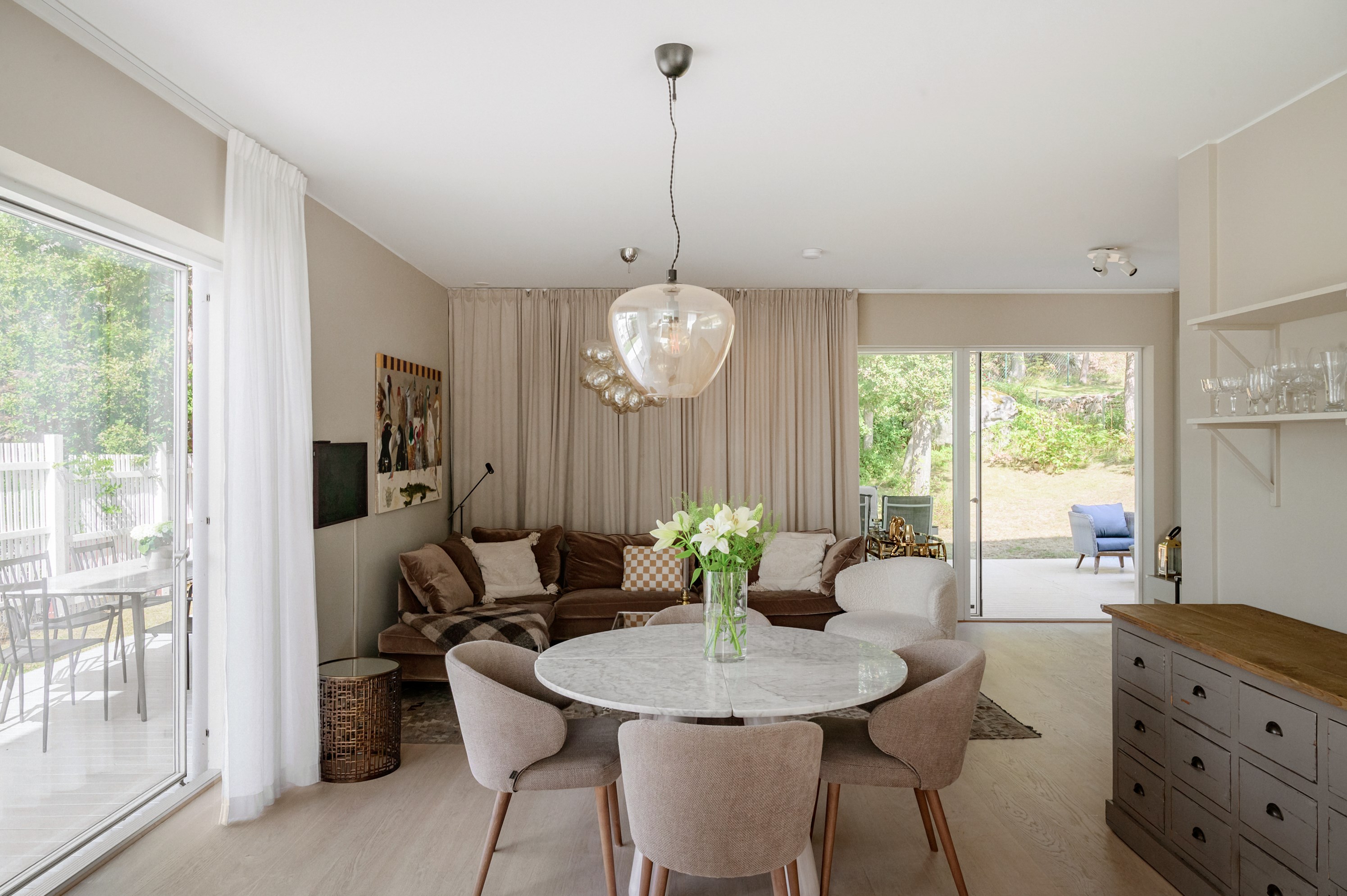 Bostadsbild från Ekdungevägen 33, Såld i Skuru, Nacka