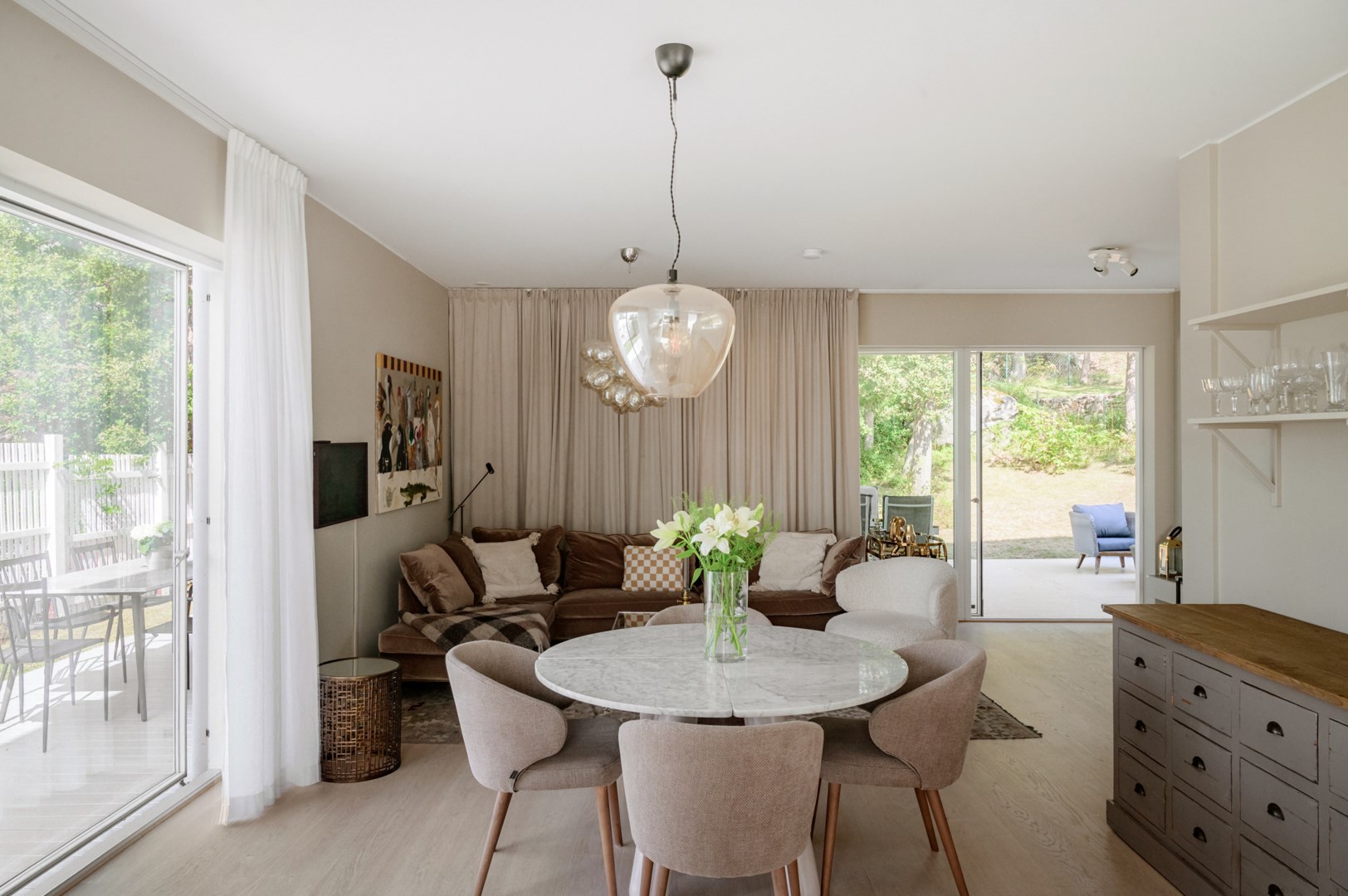 Bostadsbild från Ekdungevägen 33, Såld i Skuru, Nacka