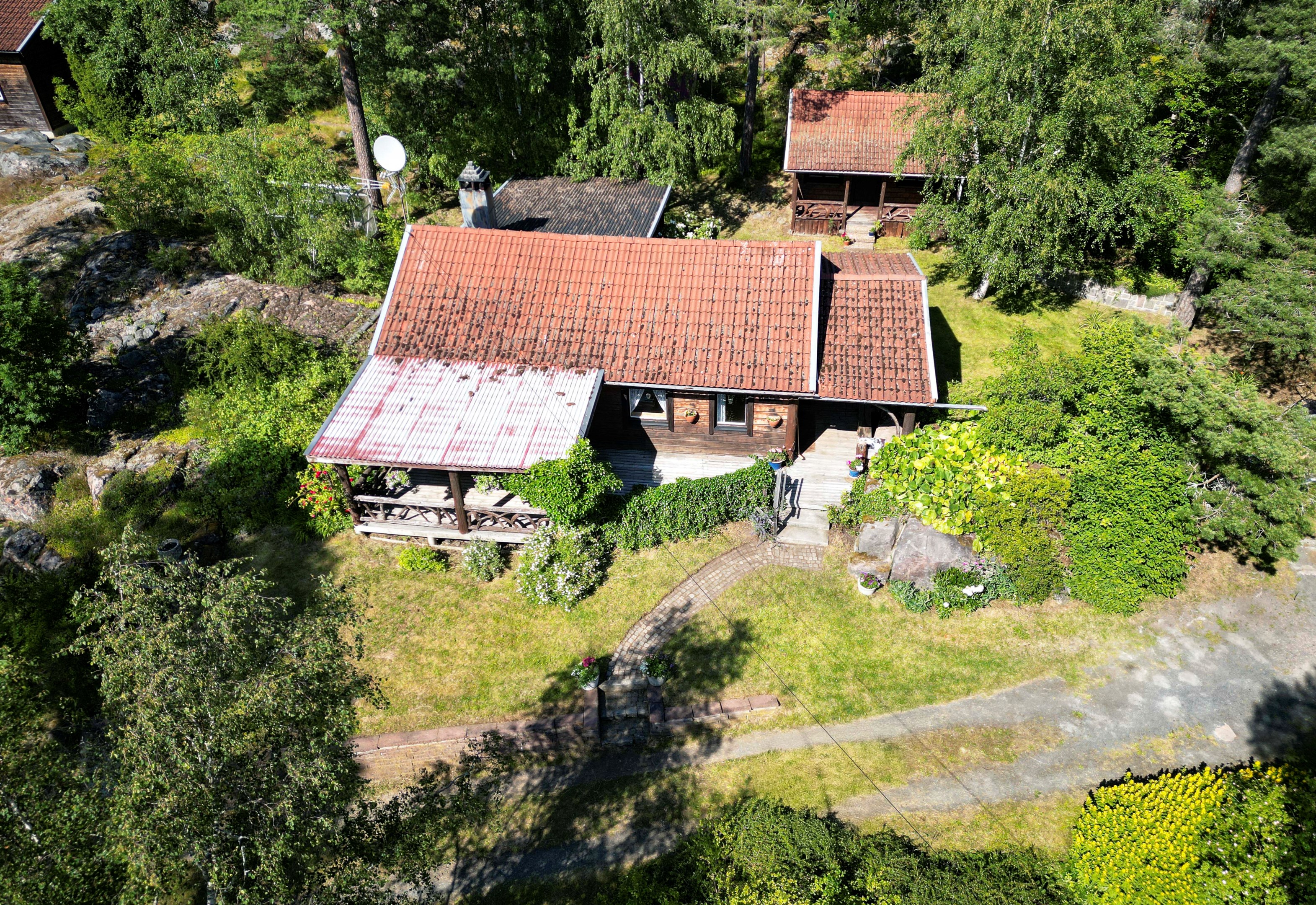 Bostadsbild från Bjurövägen 5, Kommande i Gräsö, Östhammar