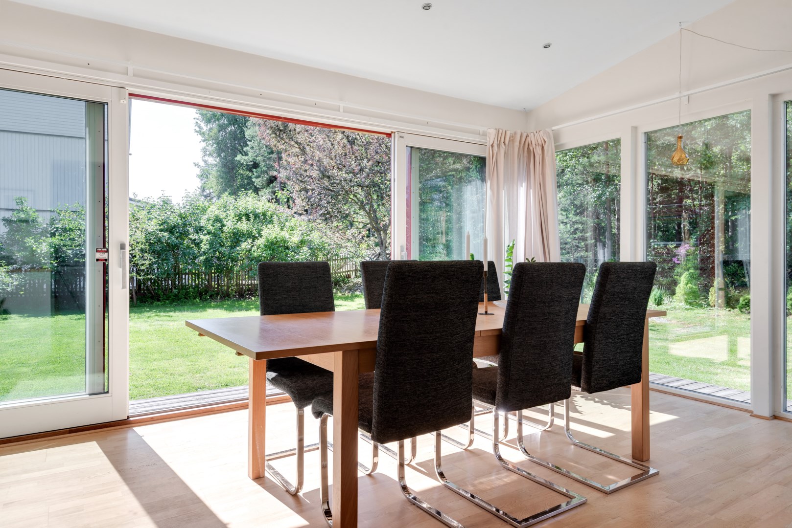 Bostadsbild från Pimpstensvägen 11, Såld i Herrhagen, Uppsala