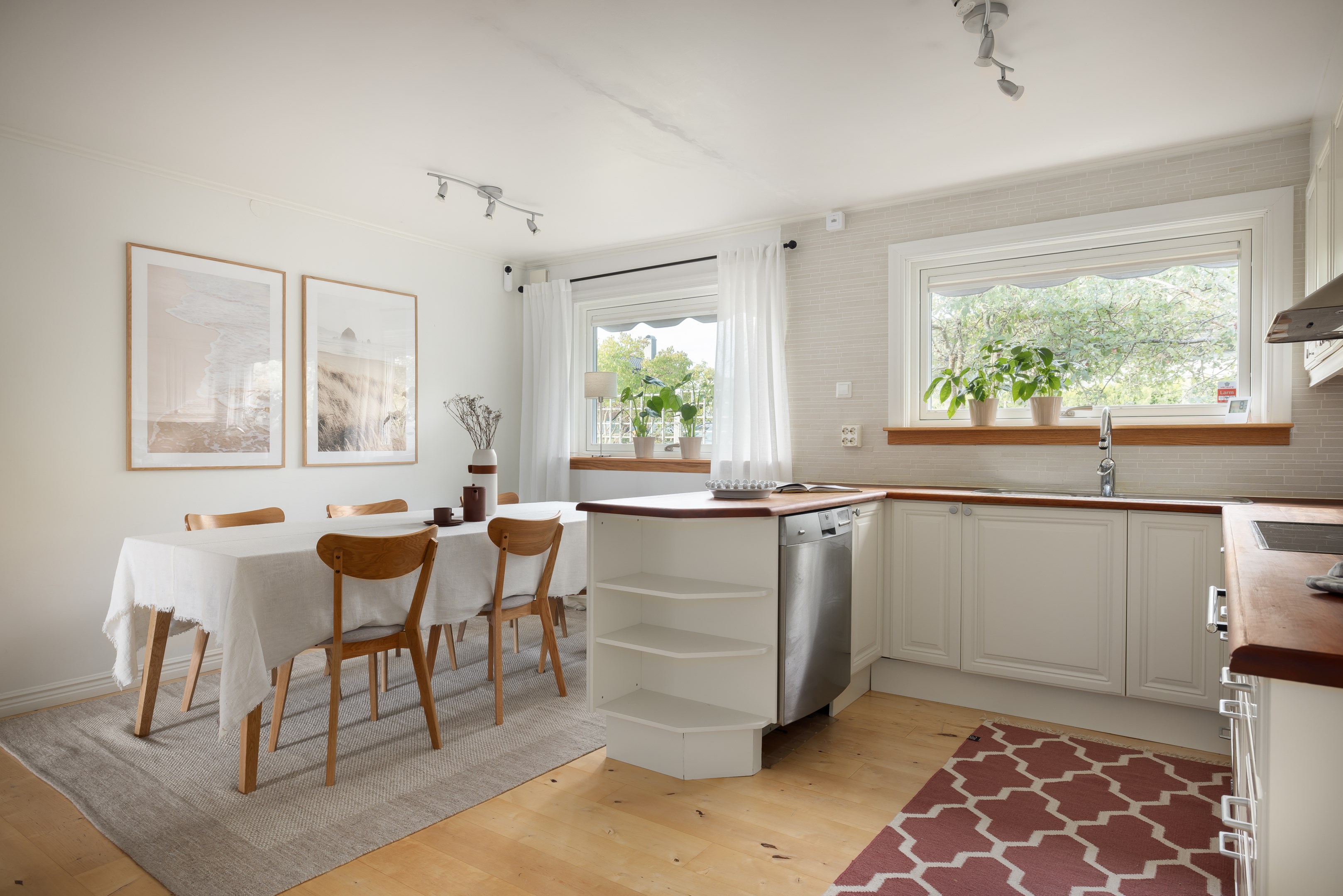 Bostadsbild från Kalvövägen 12, Såld i Krokhöjden, Nacka