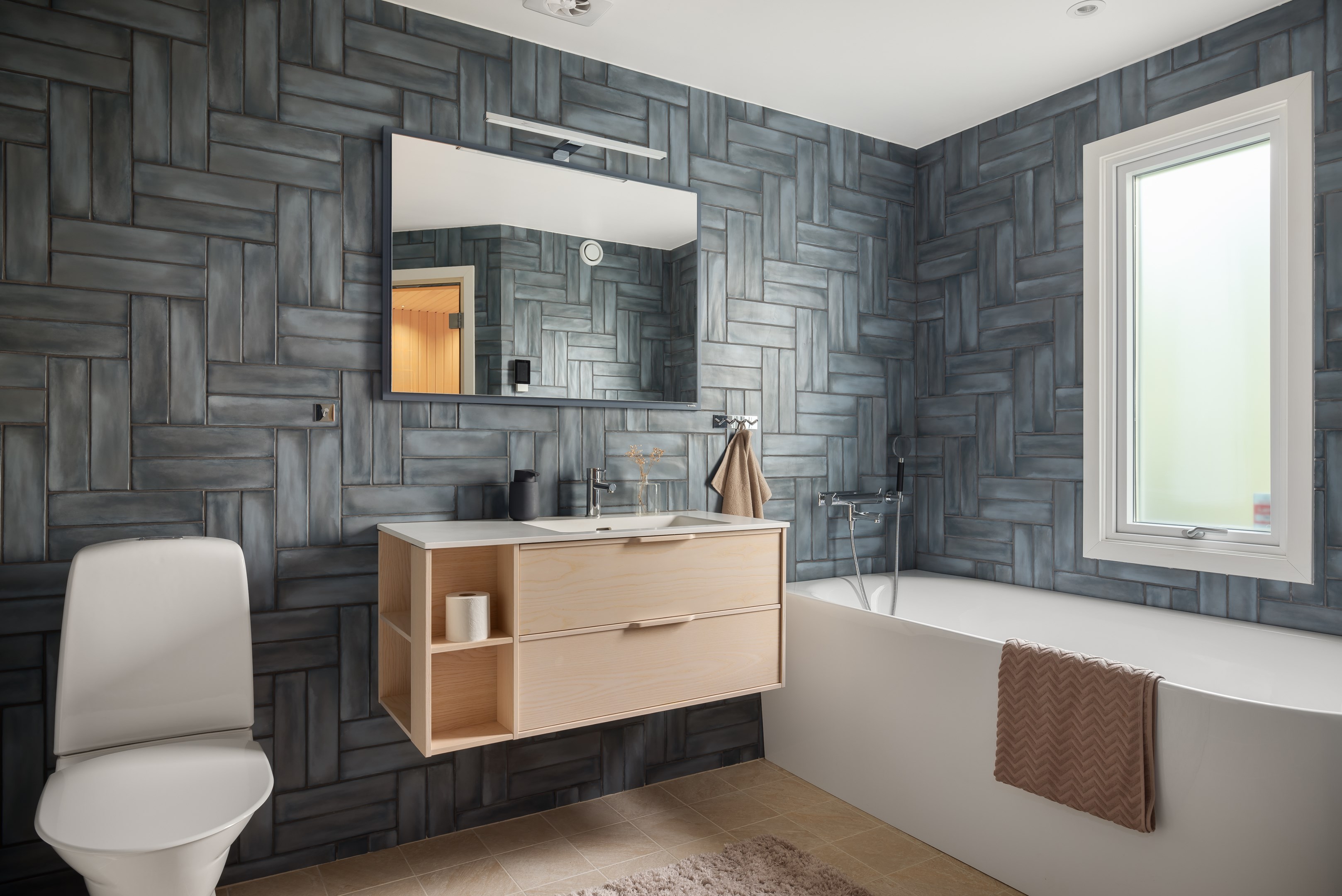 Bostadsbild från Kalvövägen 12, Såld i Krokhöjden, Nacka