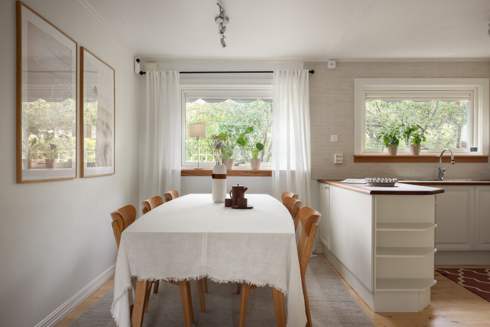 Bostadsbild från Kalvövägen 12, Såld i Krokhöjden, Nacka