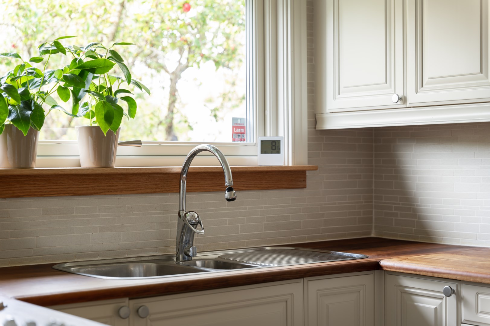 Bostadsbild från Kalvövägen 12, Såld i Krokhöjden, Nacka