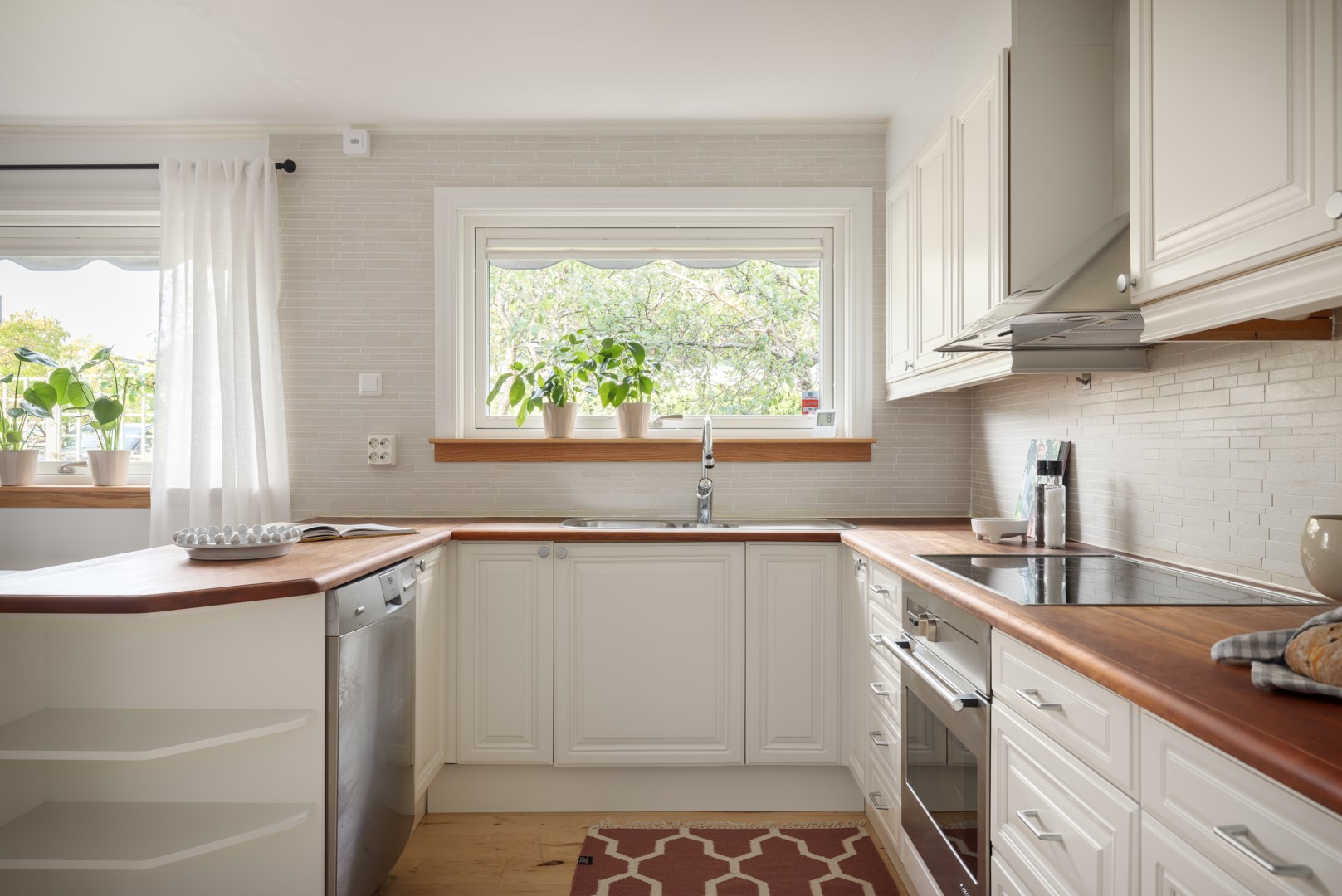 Bostadsbild från Kalvövägen 12, Såld i Krokhöjden, Nacka