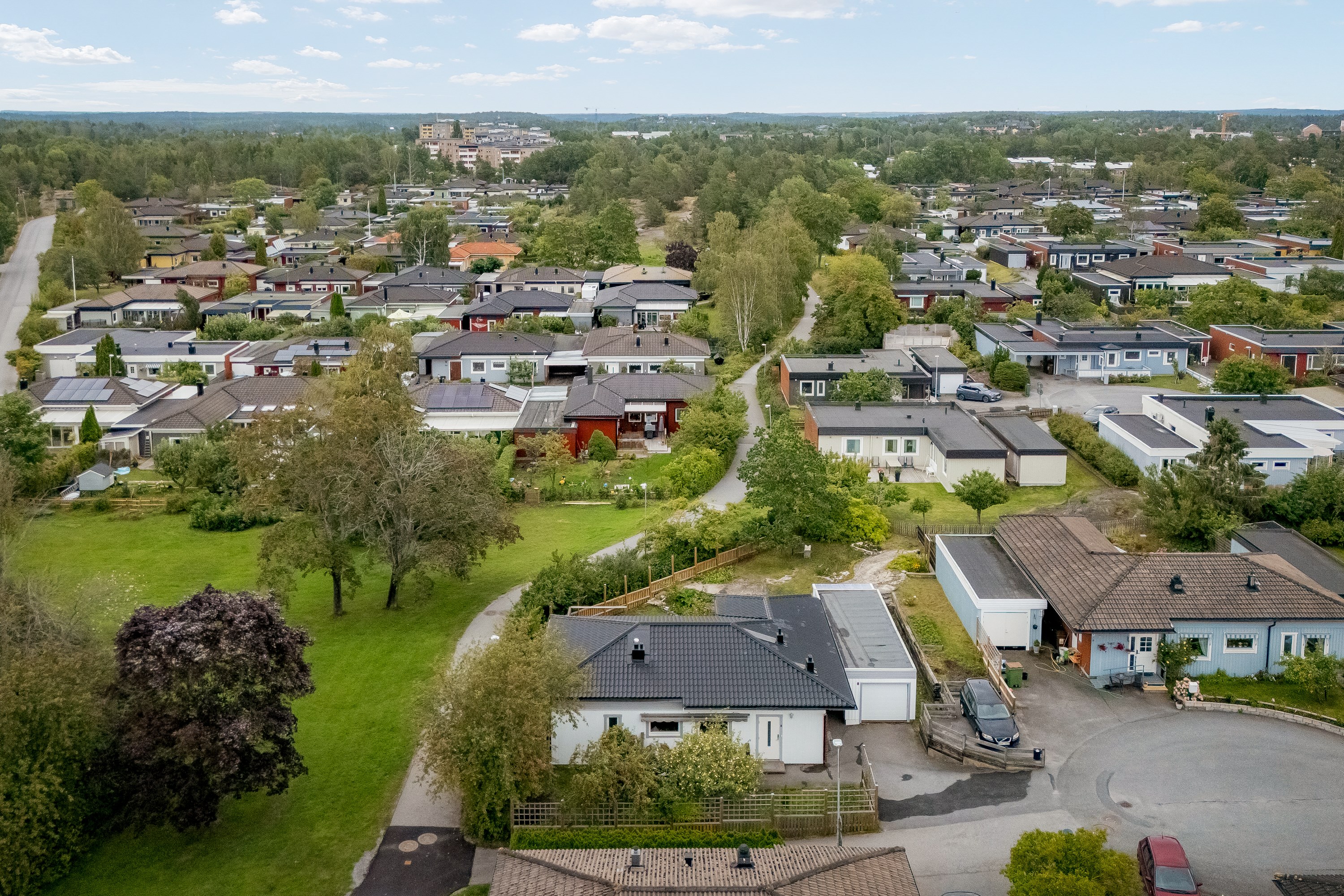 Bostadsbild från Kalvövägen 12, Såld i Krokhöjden, Nacka