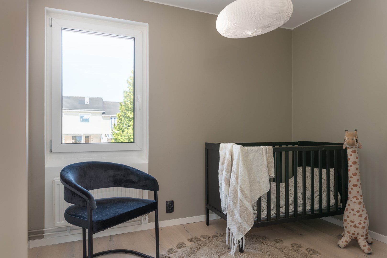 Bostadsbild från Lövstagatan 35, Såld i Malmaberg, Västerås