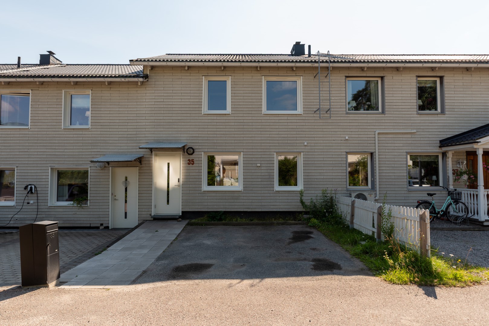 Bostadsbild från Lövstagatan 35, Såld i Malmaberg, Västerås