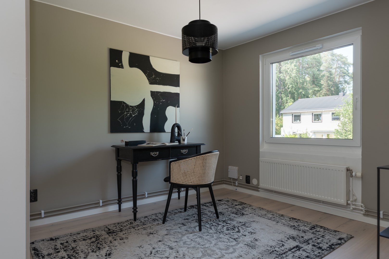 Bostadsbild från Lövstagatan 35, Såld i Malmaberg, Västerås