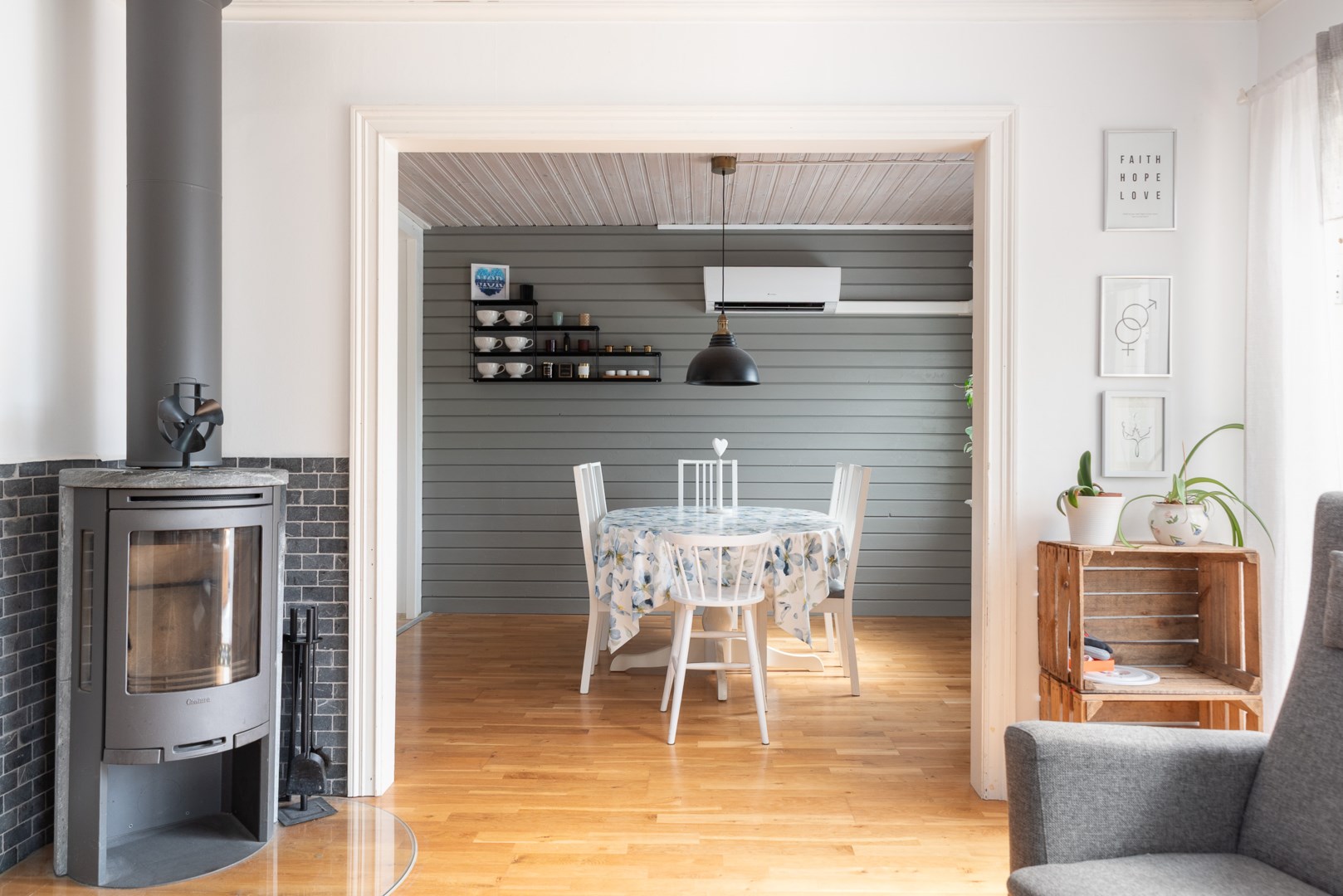 Bostadsbild från Mattisens väg 9, Såld i Skultuna, Västerås