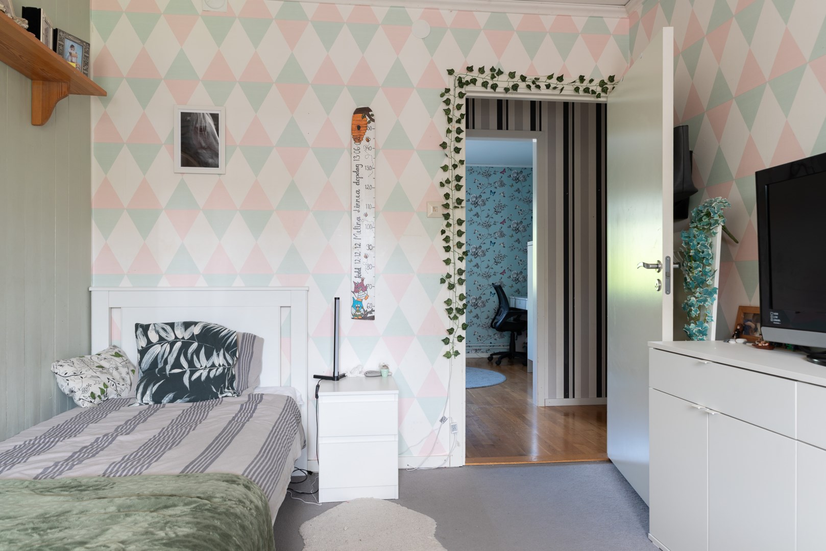 Bostadsbild från Mattisens väg 9, Såld i Skultuna, Västerås