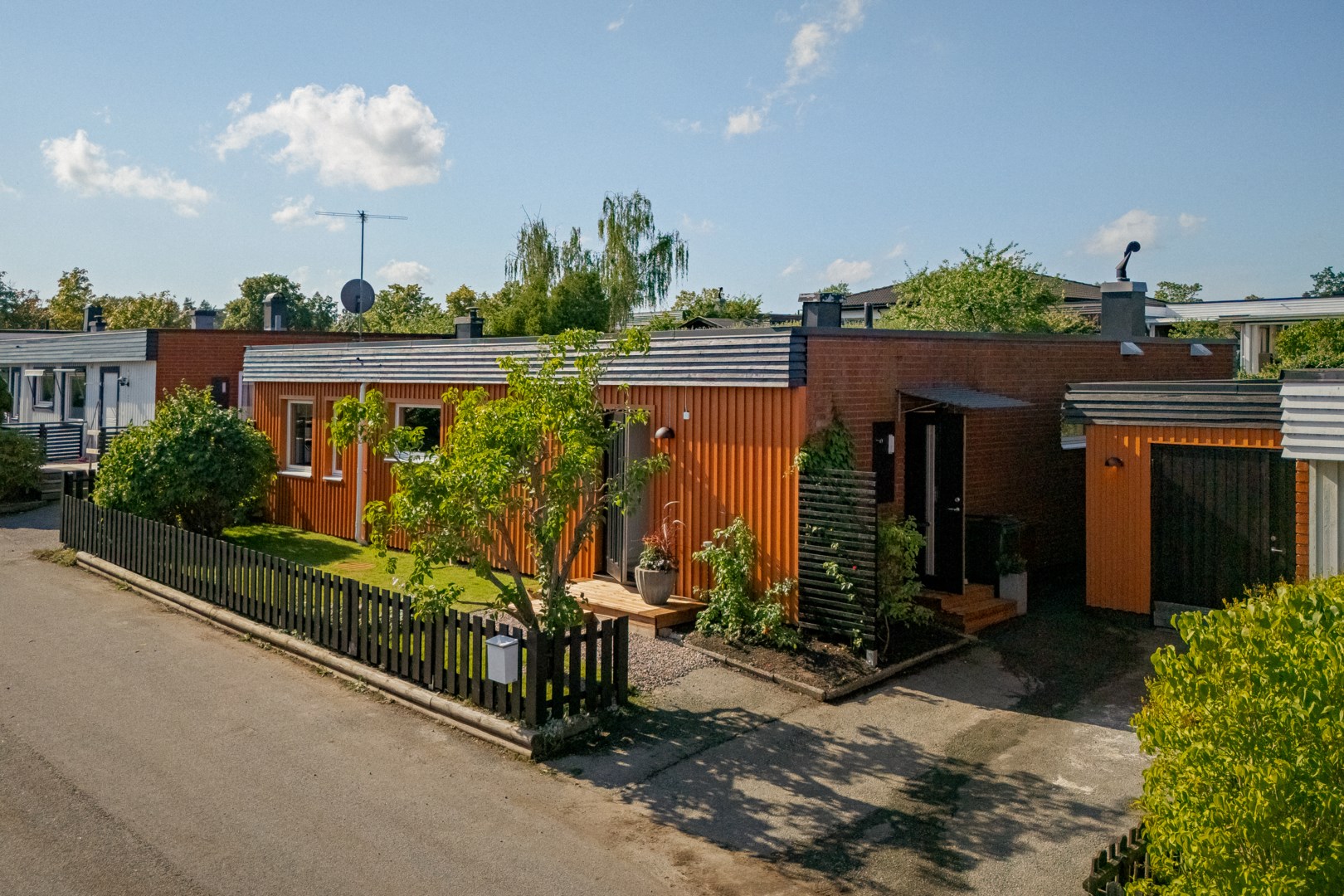 Bostadsbild från Ängsövägen 5, Såld i Krokhöjden, Nacka