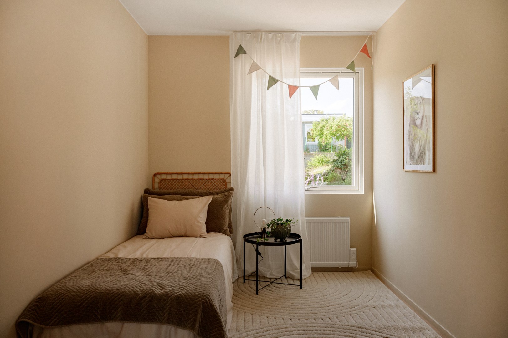 Bostadsbild från Ängsövägen 5, Såld i Krokhöjden, Nacka