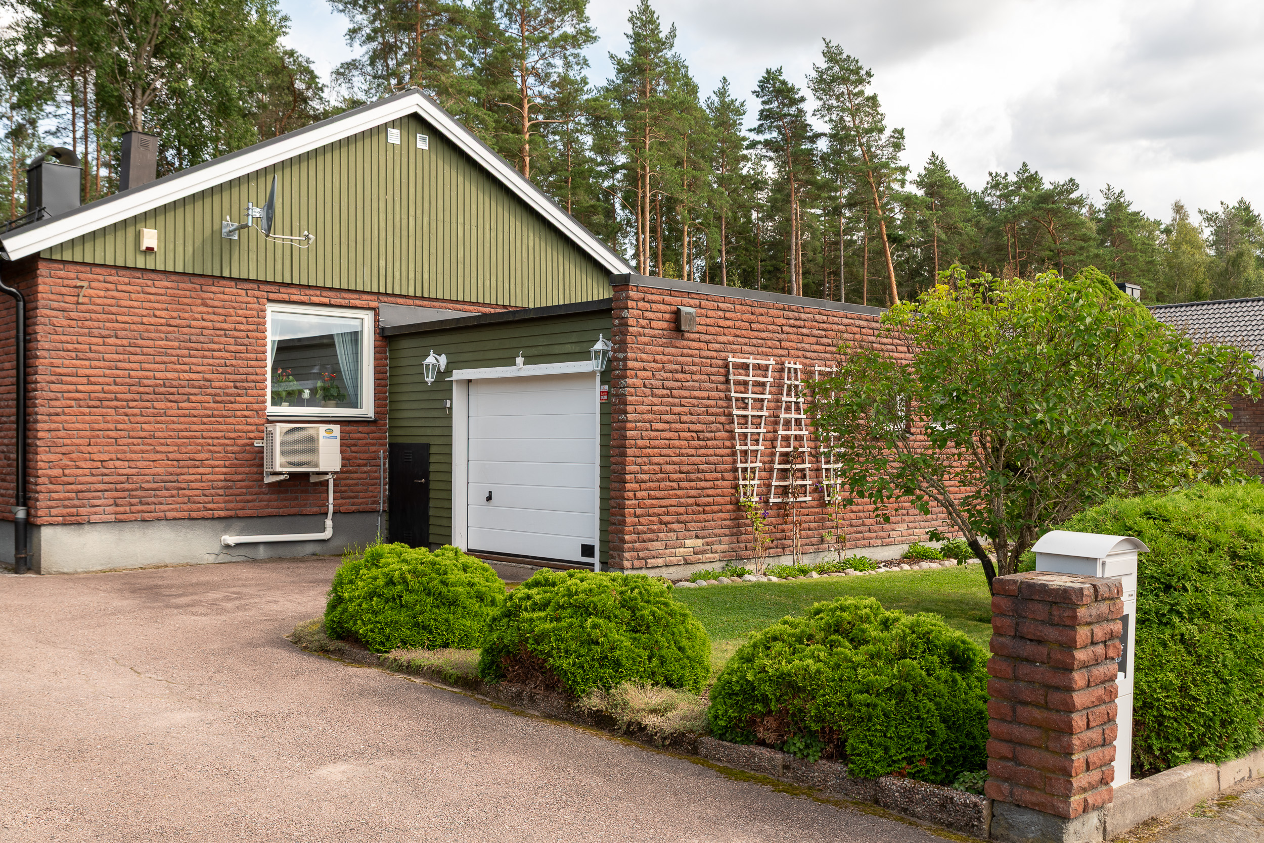 Bostadsbild från Ångloksgatan 7, Såld i Tillberga, Västerås
