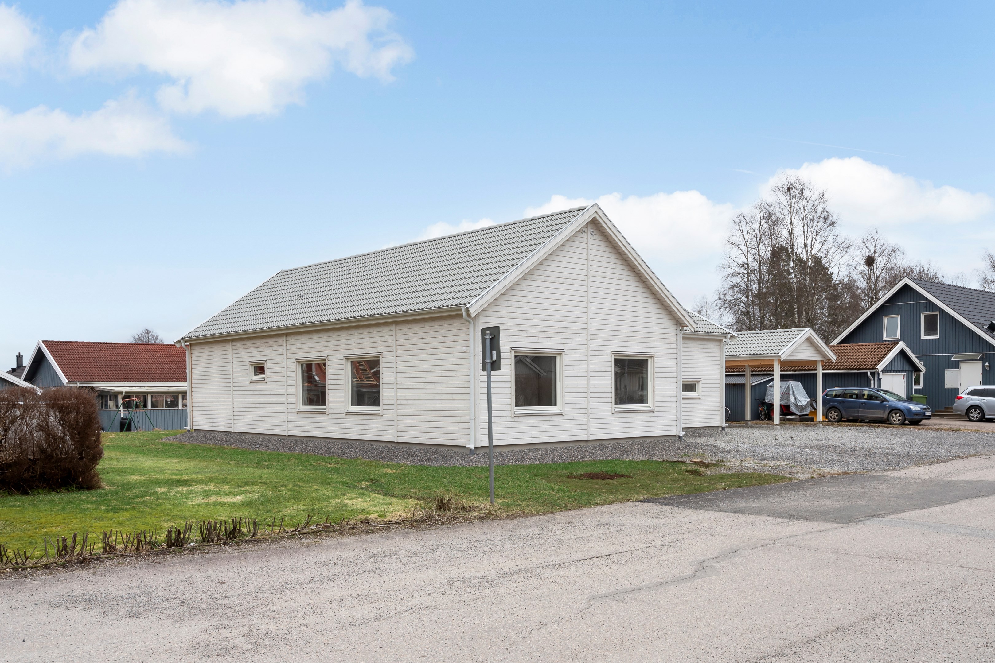 Bostadsbild från Skovelvägen 8, Till salu i Heby, Heby