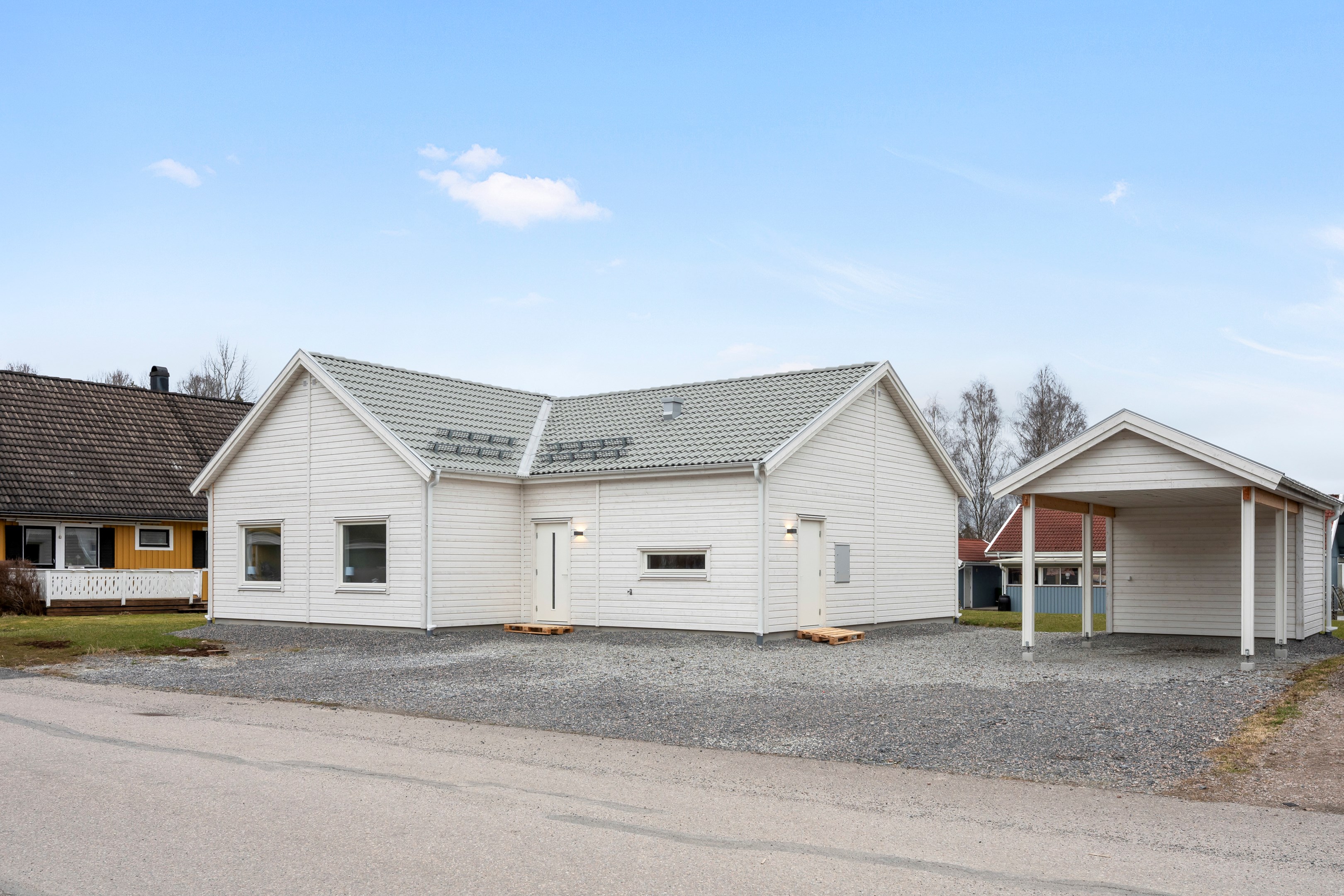 Bostadsbild från Skovelvägen 8, Till salu i Heby, Heby