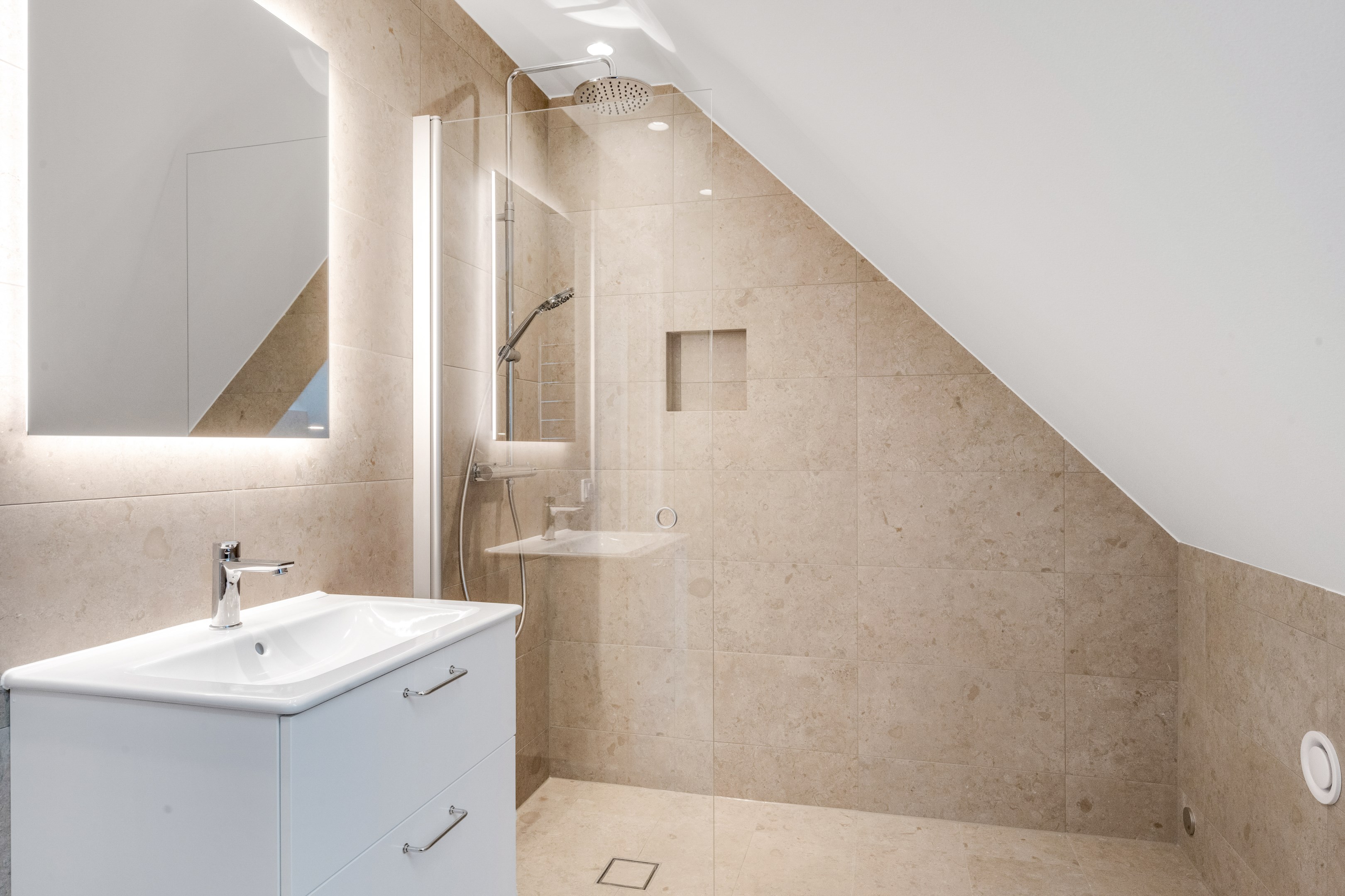 Bostadsbild från Näs-Söderby 114, Till salu i Uppsala Näs, Uppsala