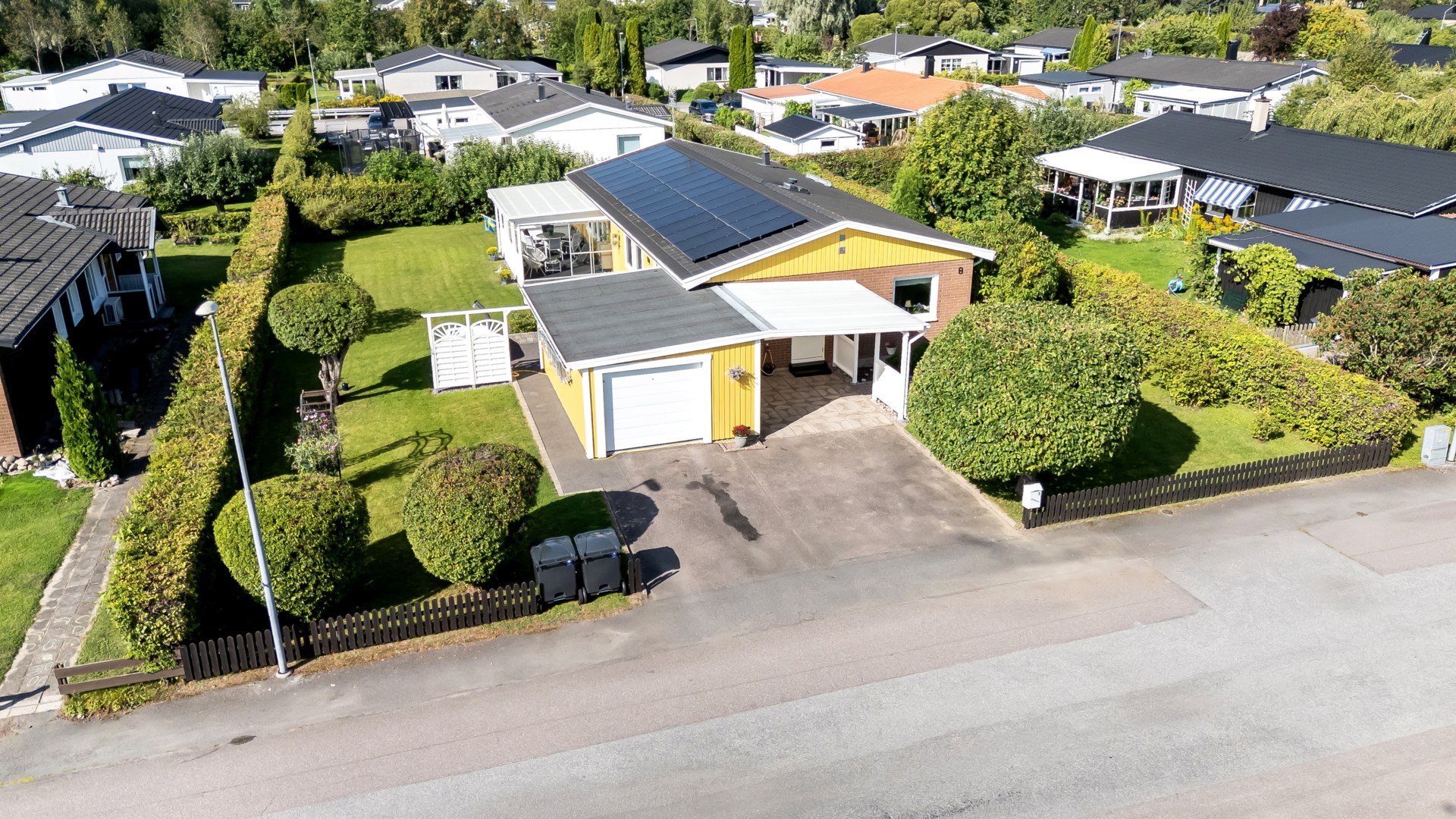 Bostadsbild från Bellisvägen 8, Såld i Lövstalöt, Uppsala